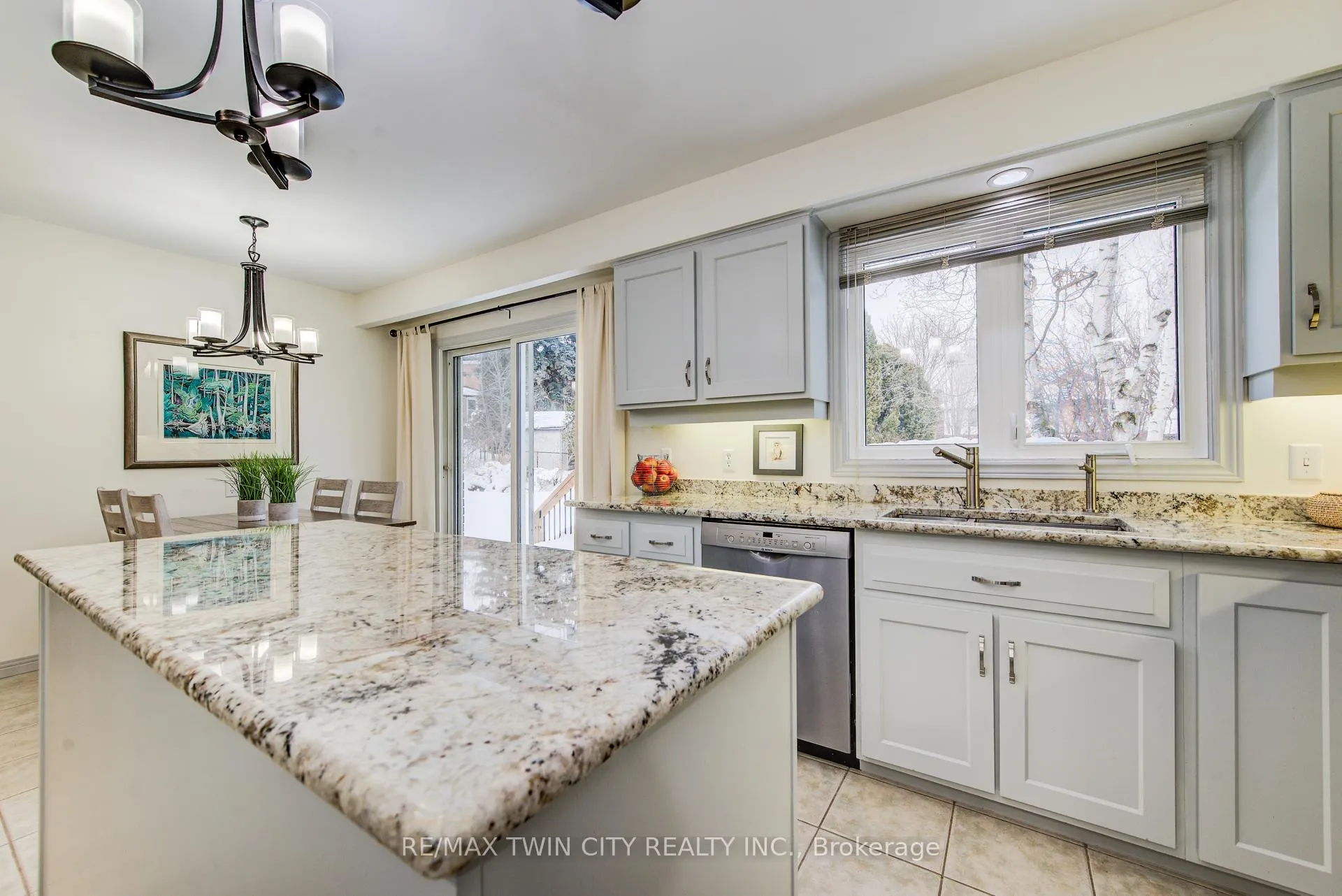 Photo 13 of 454 Kingsford Place, Waterloo — HOMEH