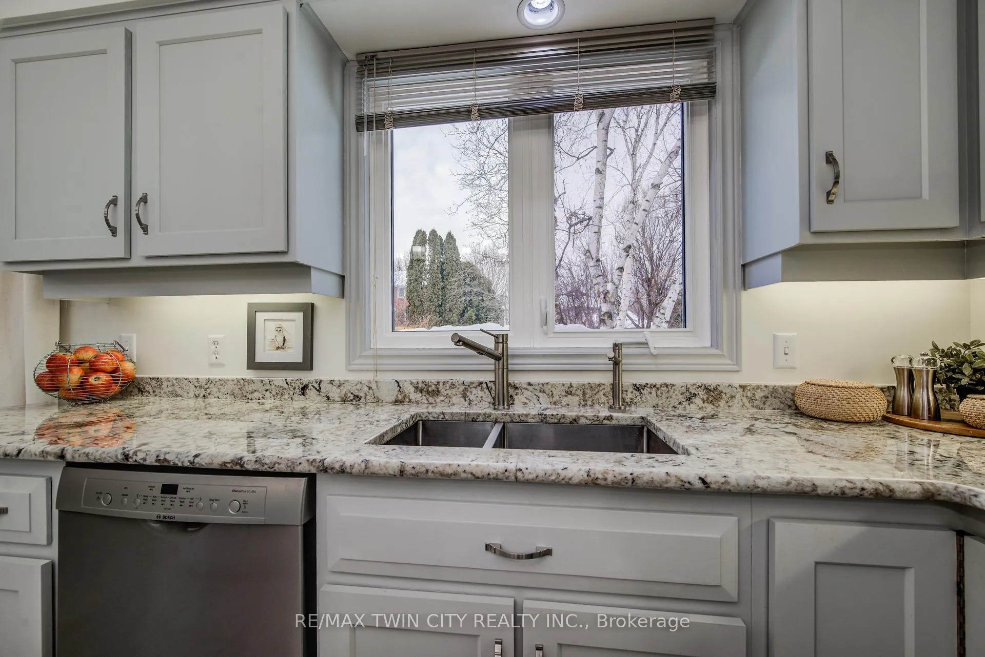 Photo 14 of 454 Kingsford Place, Waterloo — HOMEH