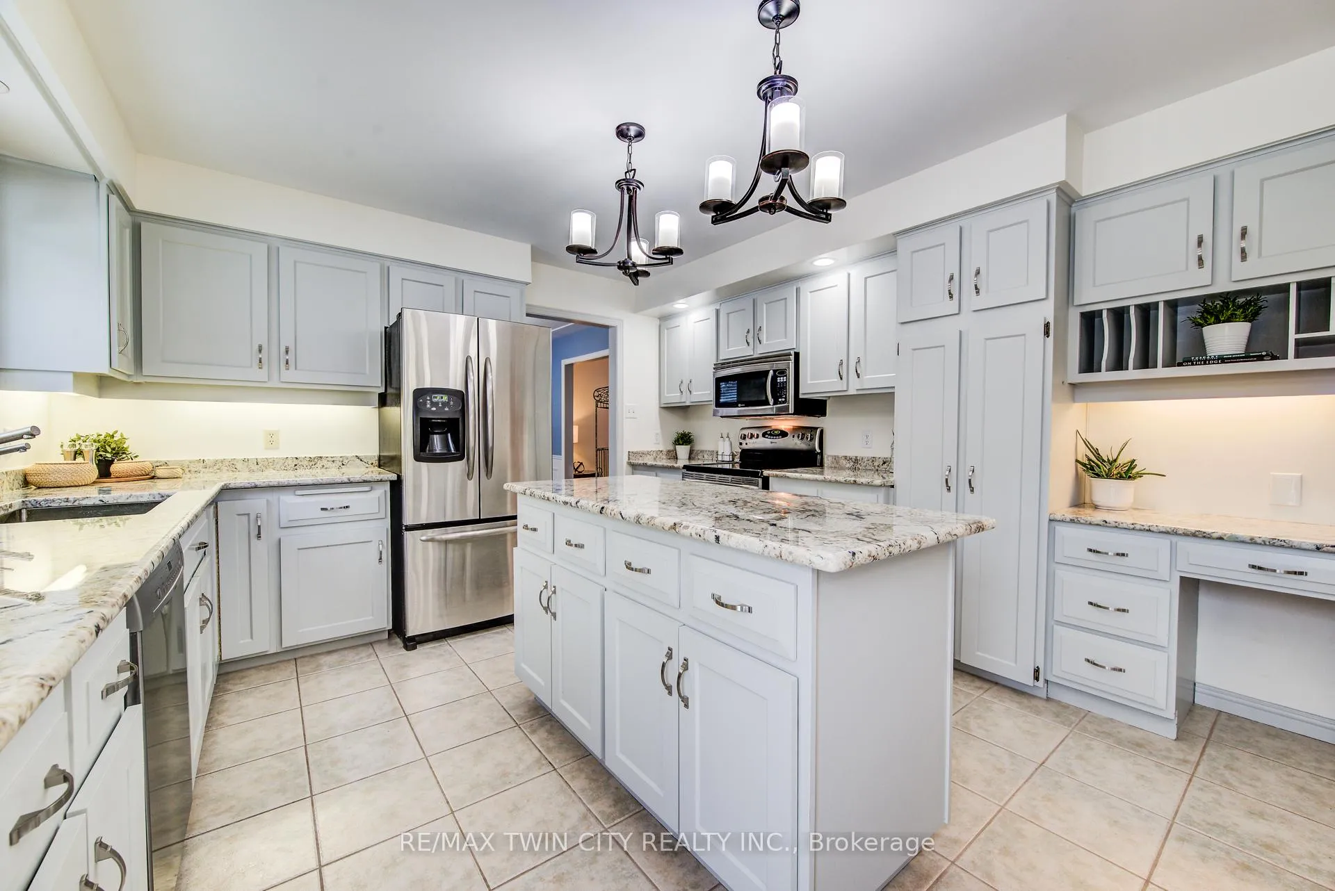 Photo 16 of 454 Kingsford Place, Waterloo — HOMEH