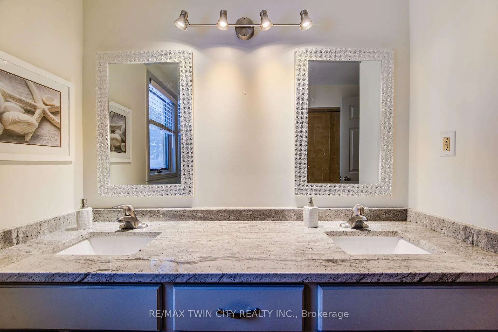 Photo 26 of 454 Kingsford Place, Waterloo — HOMEH
