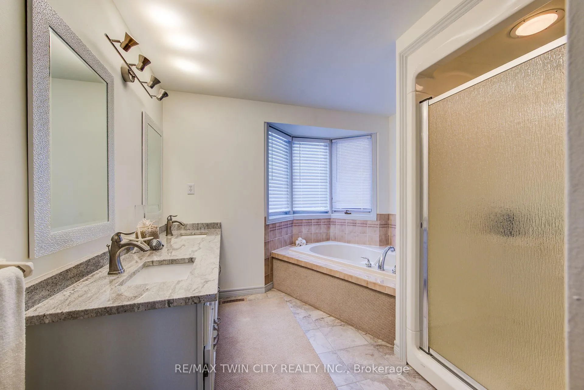 Photo 30 of 454 Kingsford Place, Waterloo — HOMEH