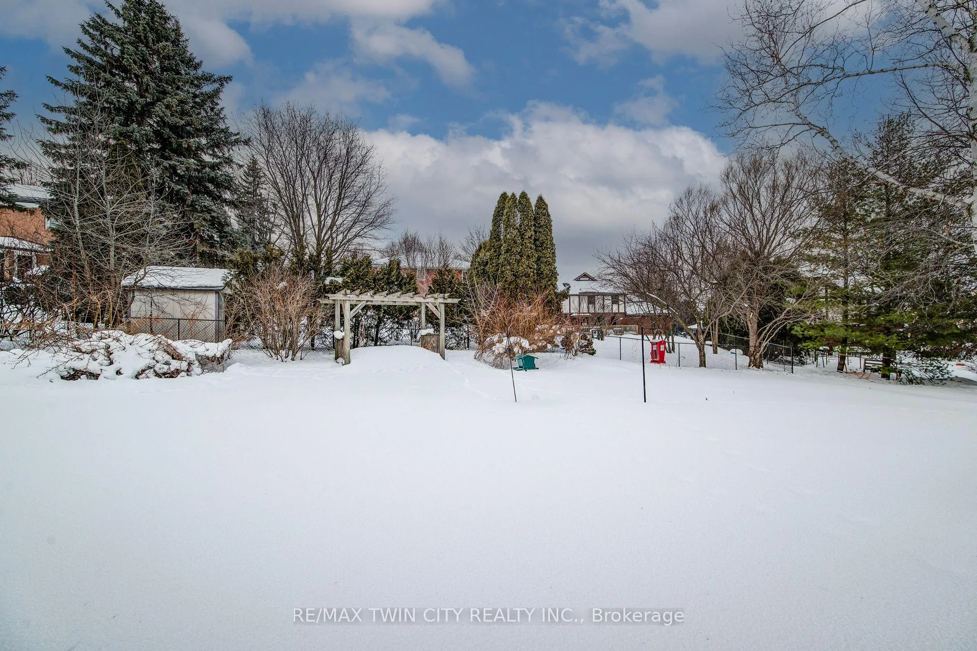Photo 41 of 454 Kingsford Place, Waterloo — HOMEH