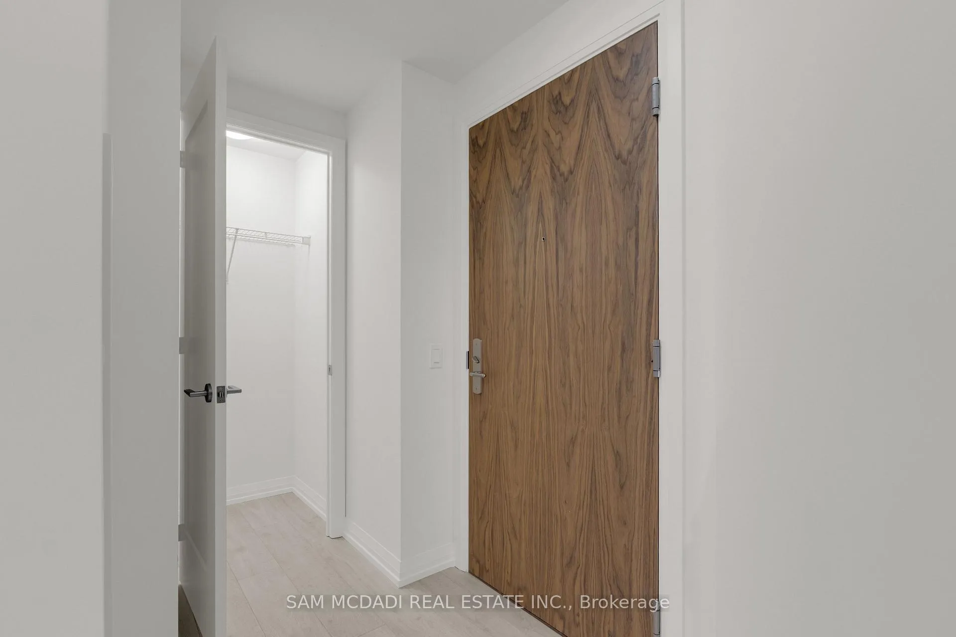 Photo 2 of Unit 2205, 27 Korda Gate, Vaughan, Vellore Village — HOMEH