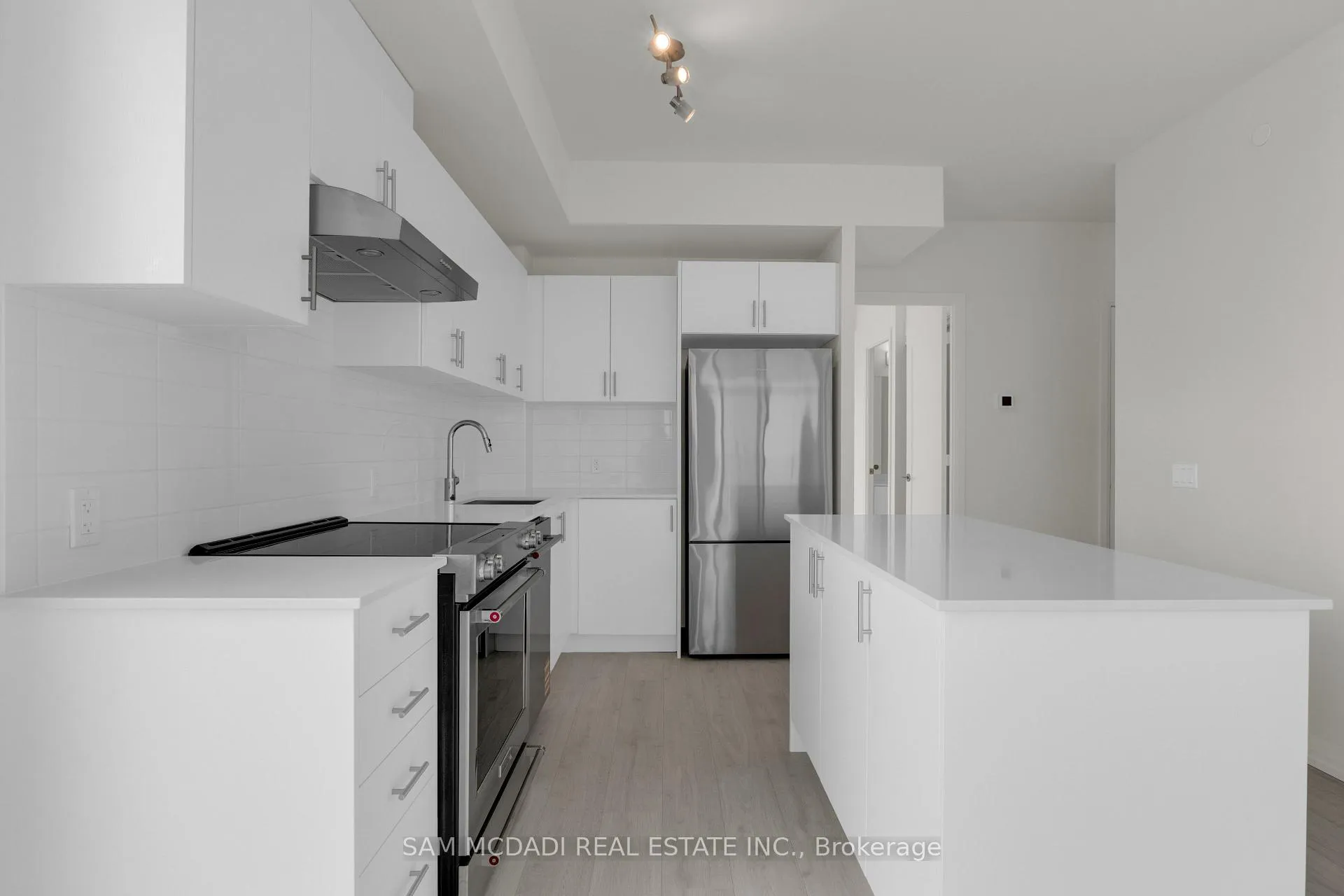 Photo 7 of Unit 2205, 27 Korda Gate, Vaughan, Vellore Village — HOMEH