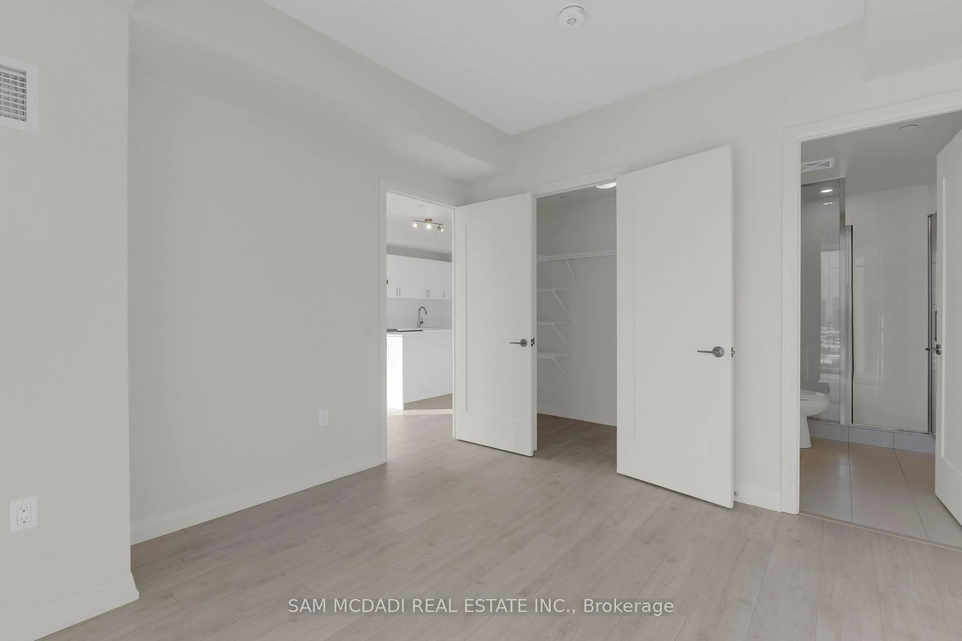 Photo 12 of Unit 2205, 27 Korda Gate, Vaughan, Vellore Village — HOMEH