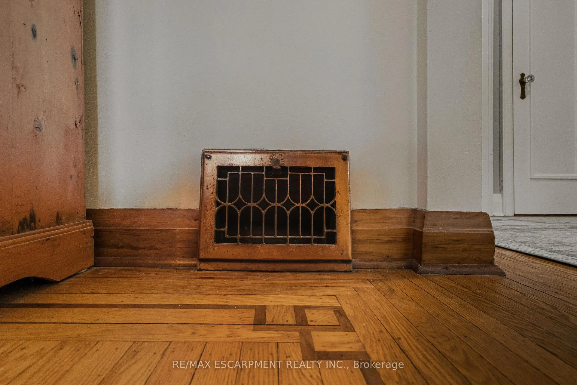 Photo 24 of 5 Alma Street, Hamilton, Dundas — HOMEH