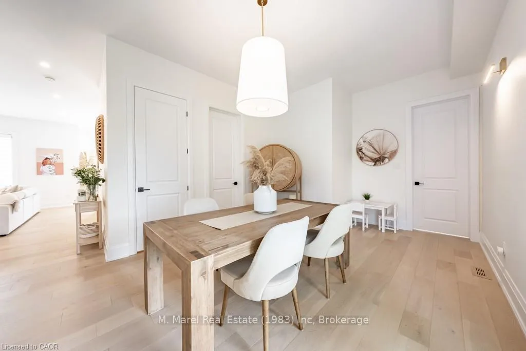 Photo 12 of Unit 2, 121 Fiddlers Green Road, Hamilton, Ancaster — HOMEH