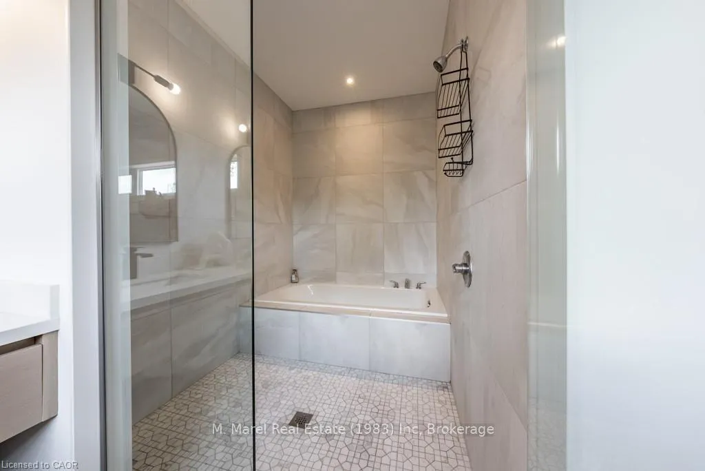 Photo 17 of Unit 2, 121 Fiddlers Green Road, Hamilton, Ancaster — HOMEH