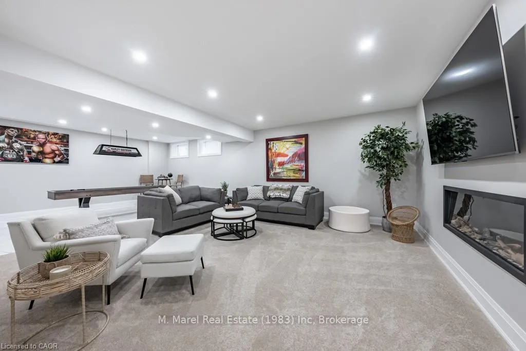 Photo 21 of Unit 2, 121 Fiddlers Green Road, Hamilton, Ancaster — HOMEH