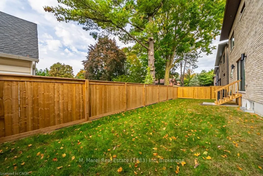 Photo 24 of Unit 2, 121 Fiddlers Green Road, Hamilton, Ancaster — HOMEH