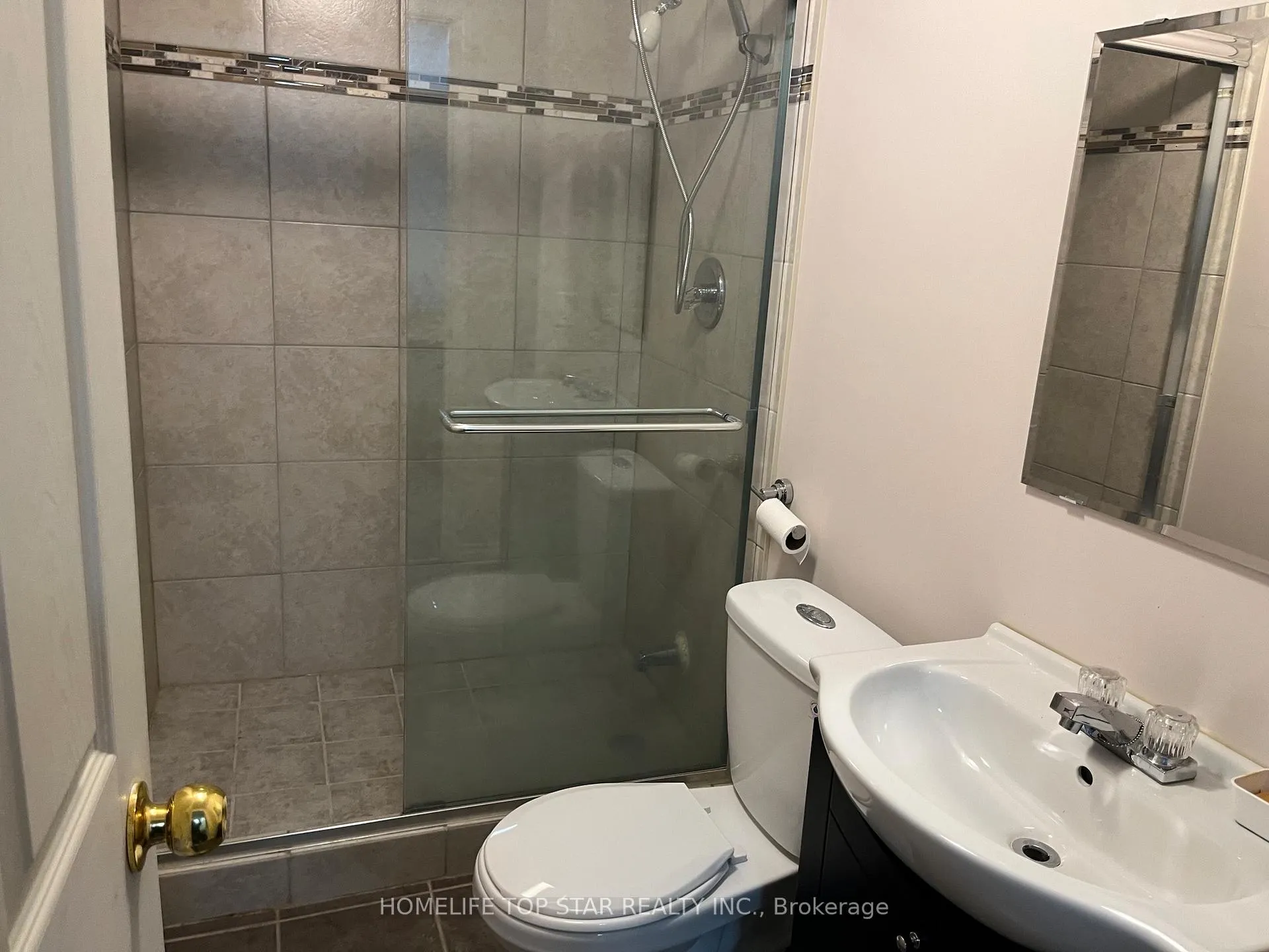 Photo 10 of 6 Maybole Road, Markham, Greensborough — HOMEH