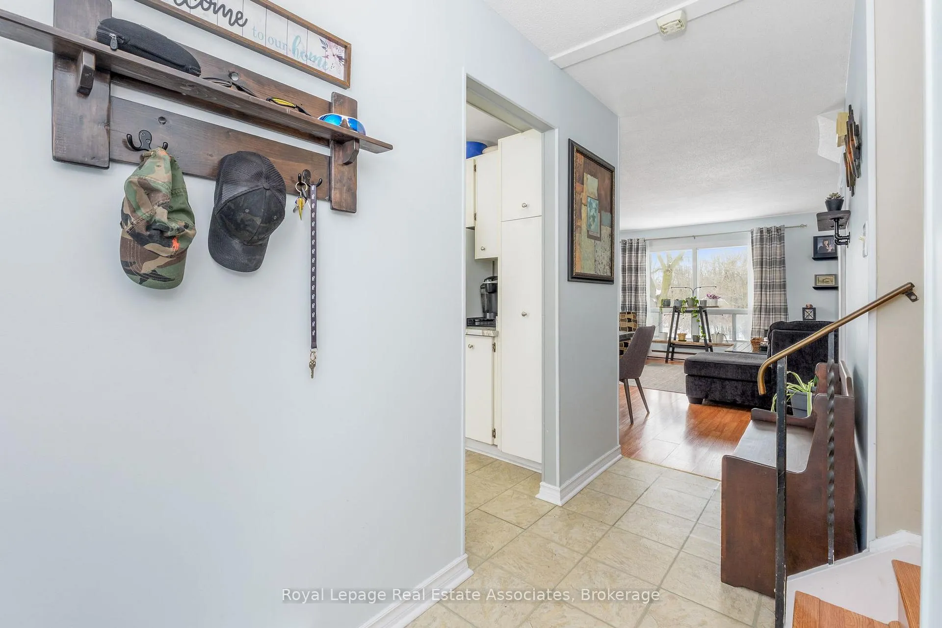 Photo 6 of 20 Kingham Road, Halton Hills, Acton — HOMEH