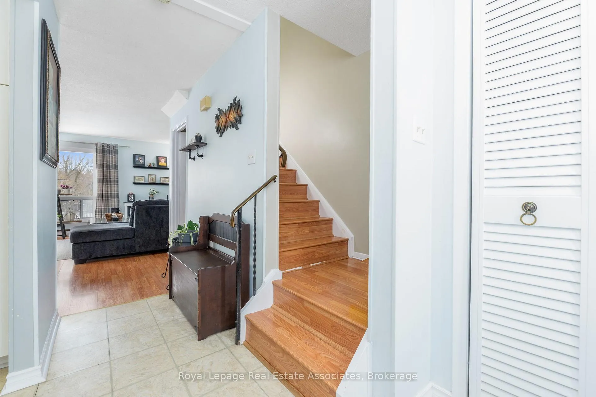 Photo 7 of 20 Kingham Road, Halton Hills, Acton — HOMEH