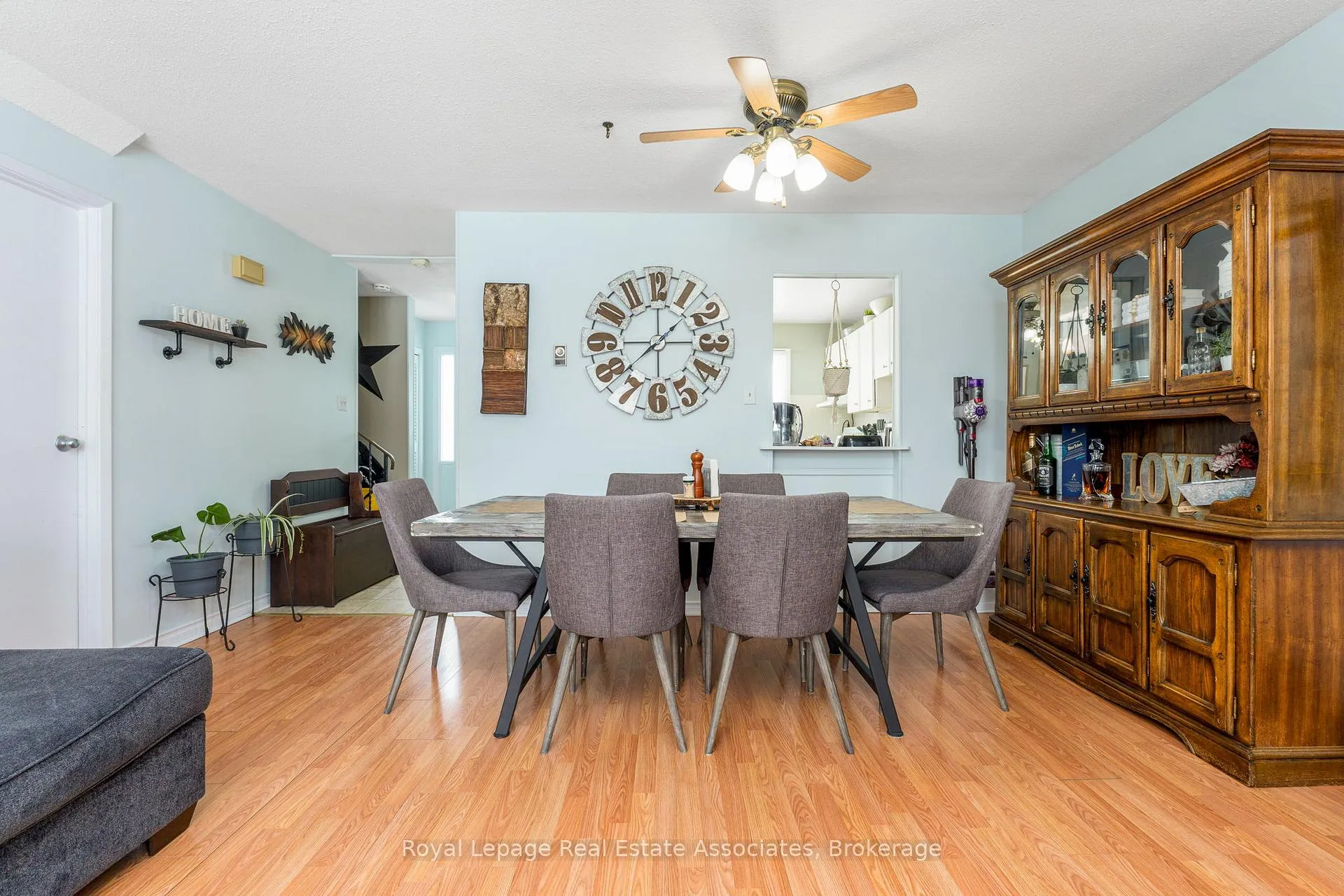Photo 11 of 20 Kingham Road, Halton Hills, Acton — HOMEH