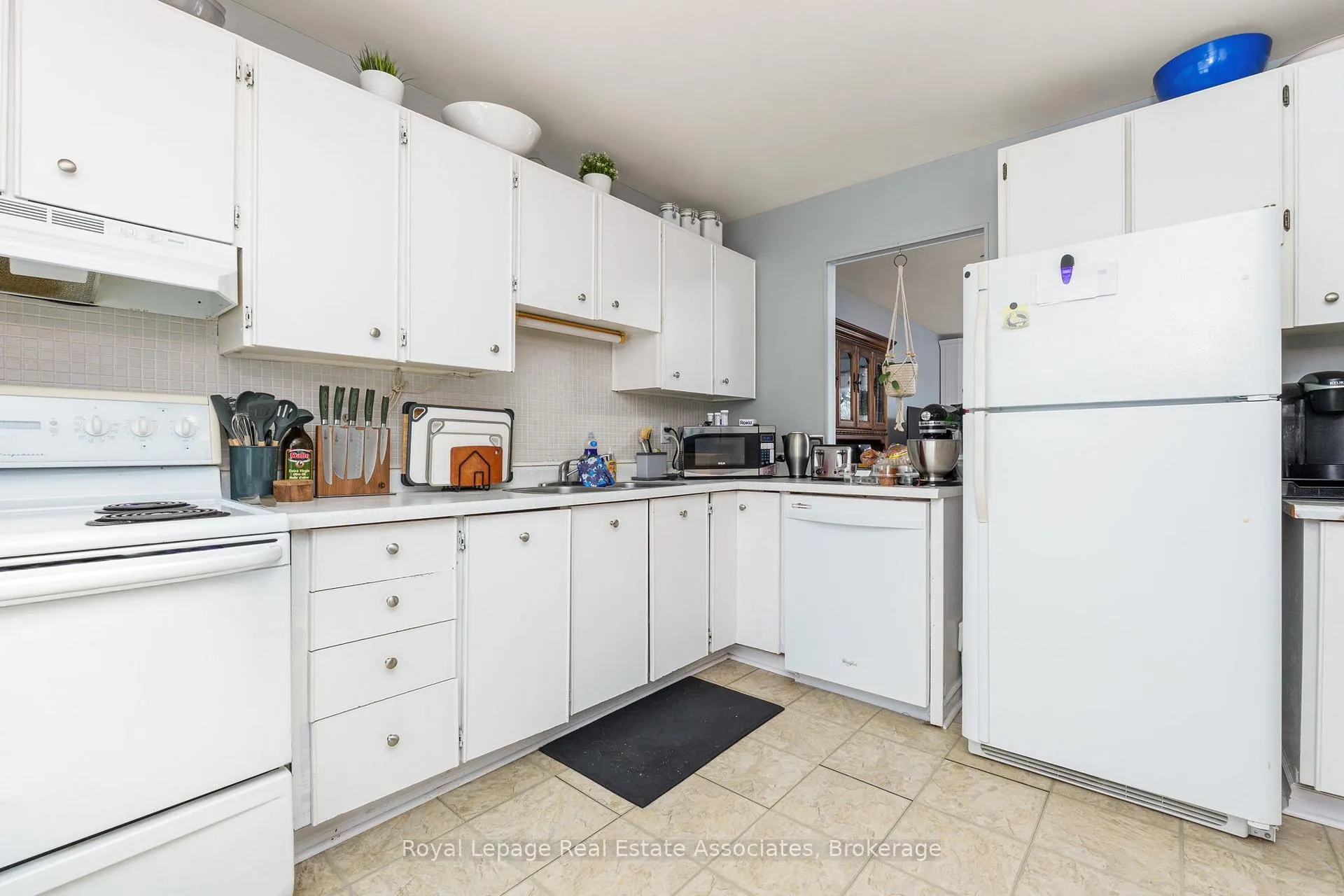 Photo 13 of 20 Kingham Road, Halton Hills, Acton — HOMEH