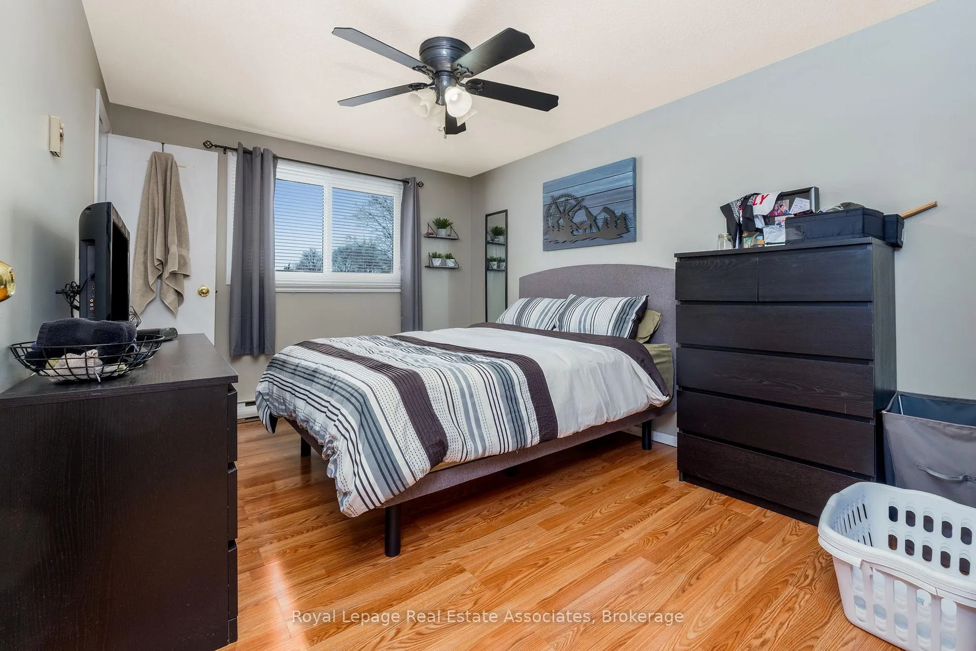 Photo 17 of 20 Kingham Road, Halton Hills, Acton — HOMEH