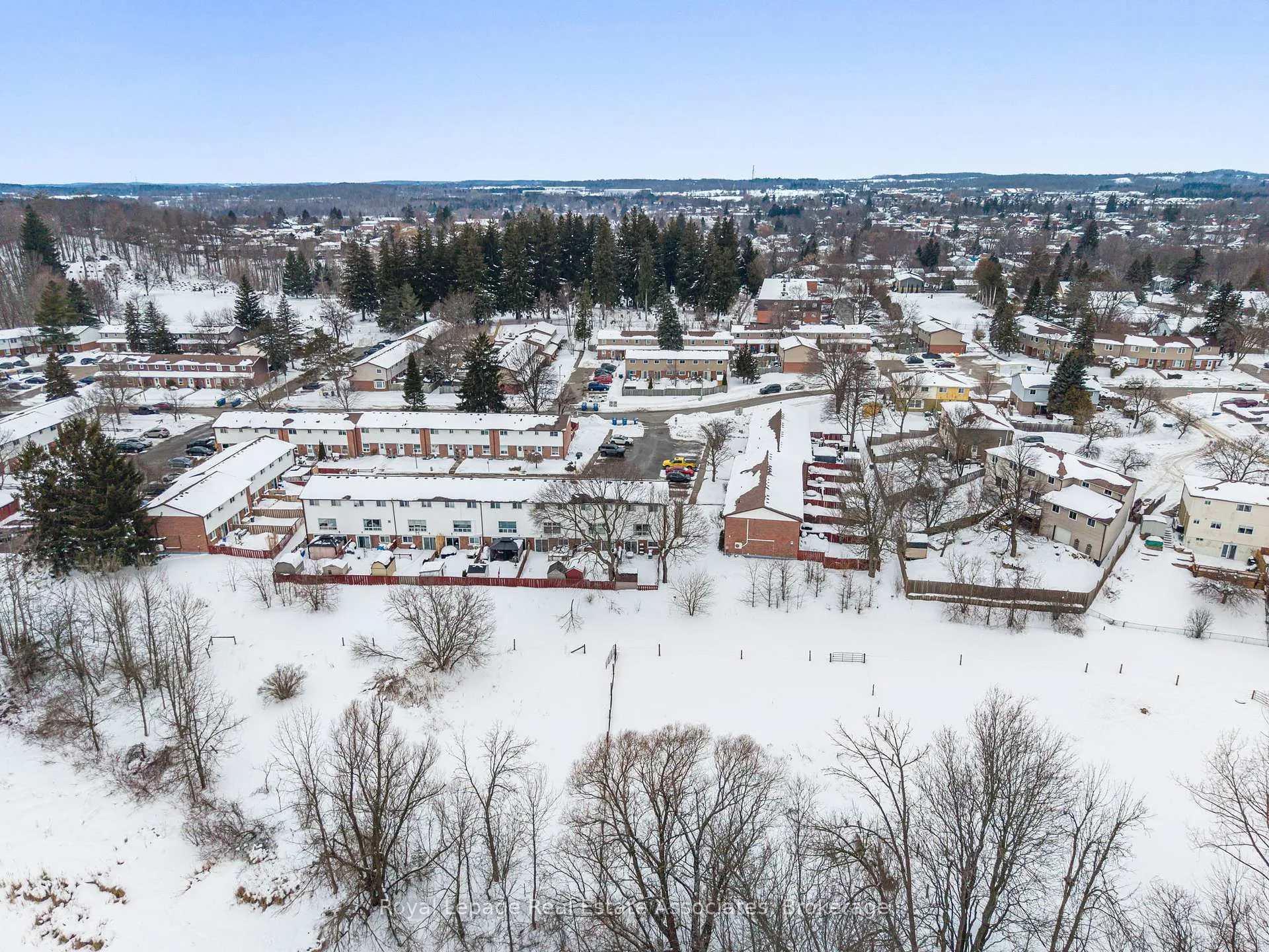 Photo 32 of 20 Kingham Road, Halton Hills, Acton — HOMEH