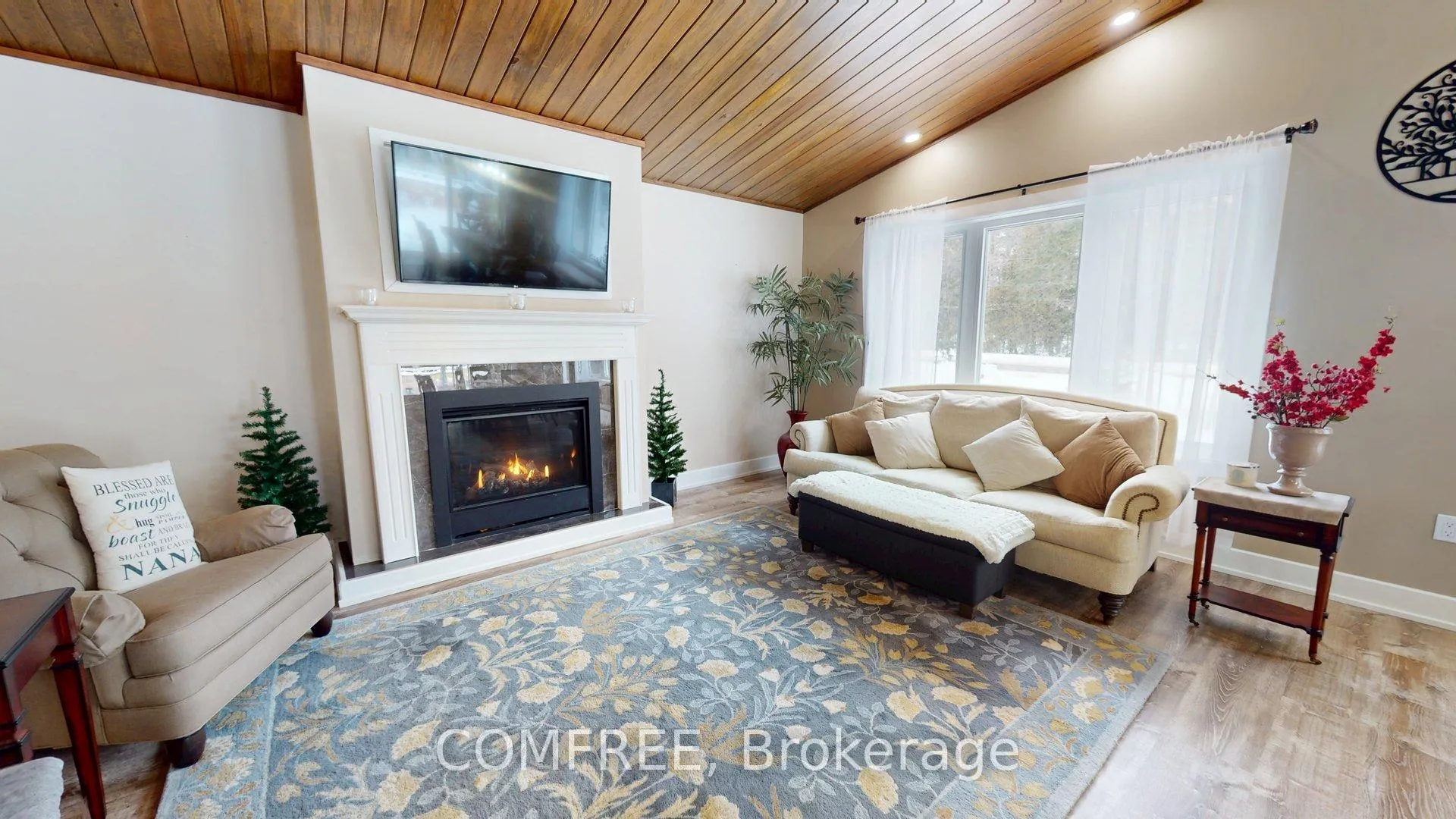 Photo 2 of 939 Burnstown Road, McNab/Braeside, Mcnab/Braeside Twps — HOMEH
