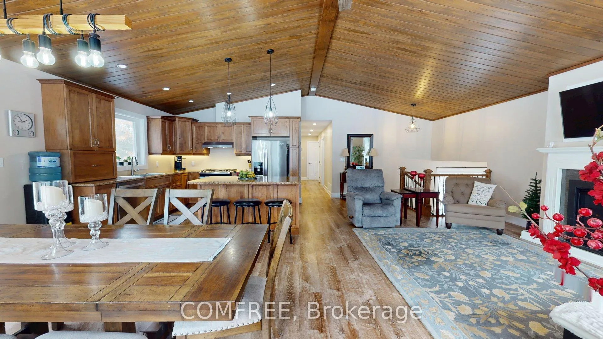 Photo 5 of 939 Burnstown Road, McNab/Braeside, Mcnab/Braeside Twps — HOMEH