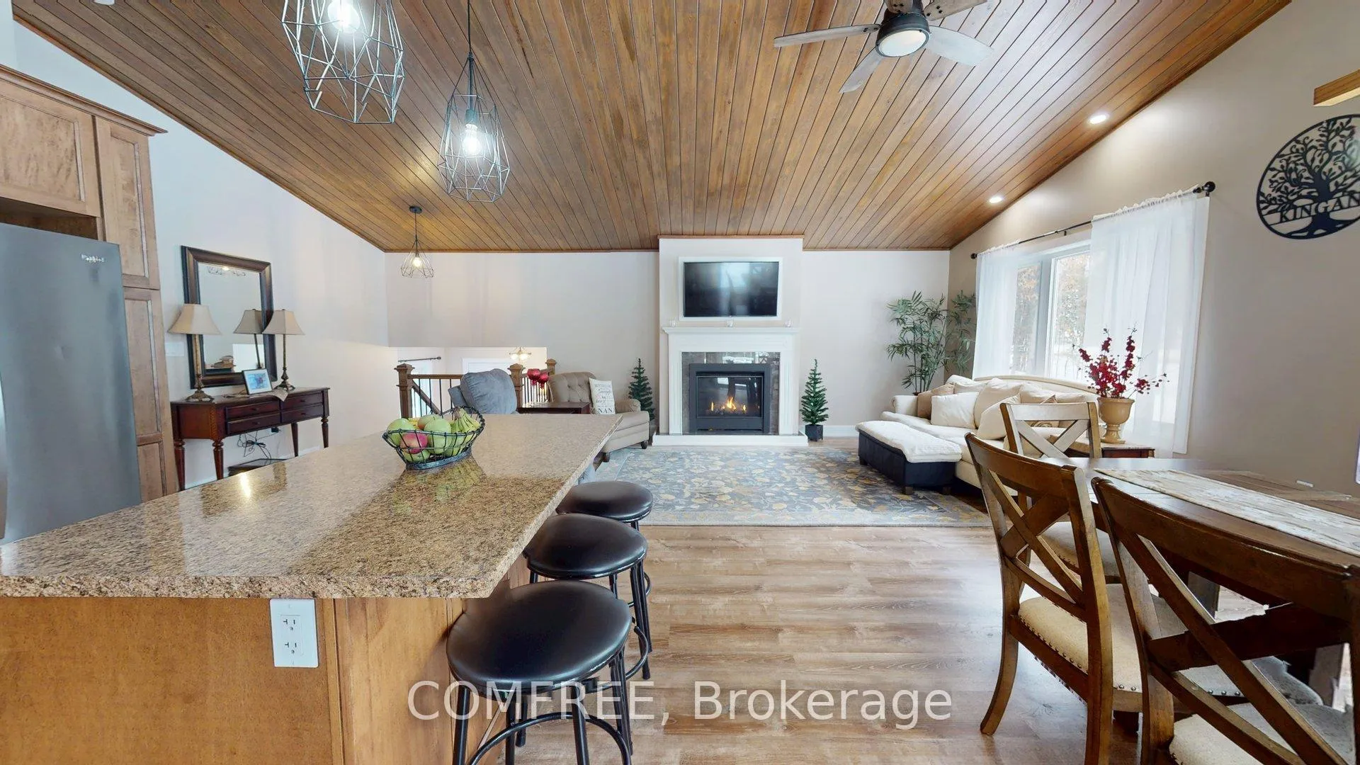 Photo 8 of 939 Burnstown Road, McNab/Braeside, Mcnab/Braeside Twps — HOMEH