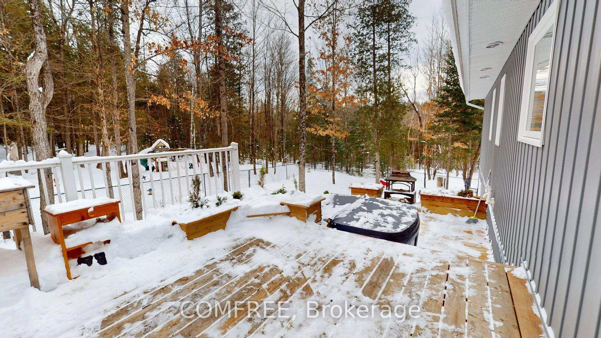 Photo 25 of 939 Burnstown Road, McNab/Braeside, Mcnab/Braeside Twps — HOMEH