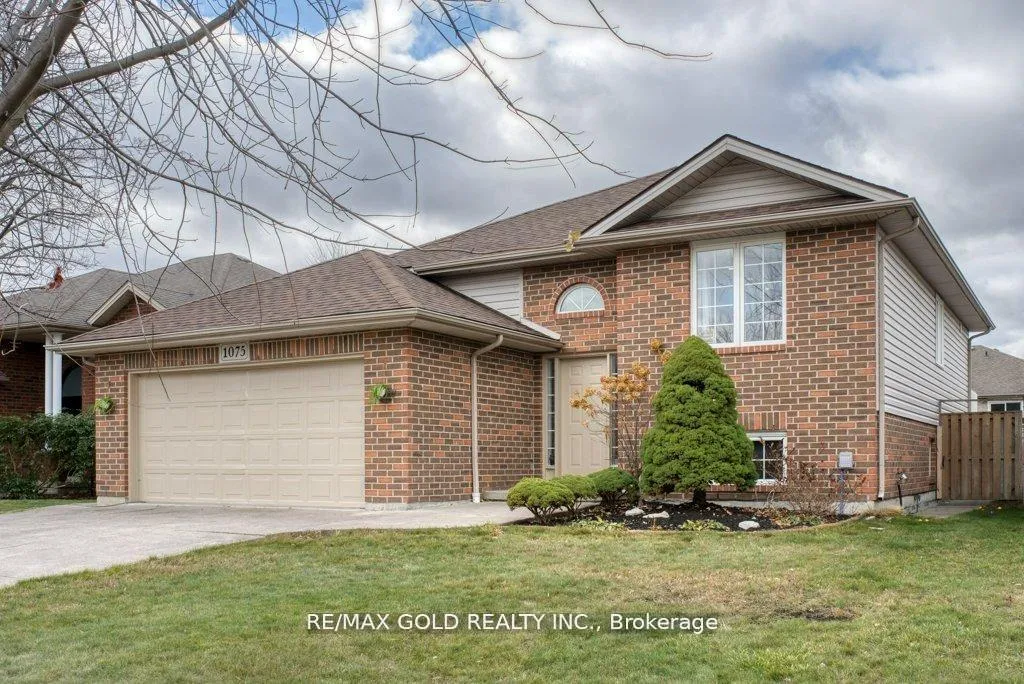 Front of 1075 Banwell Road
