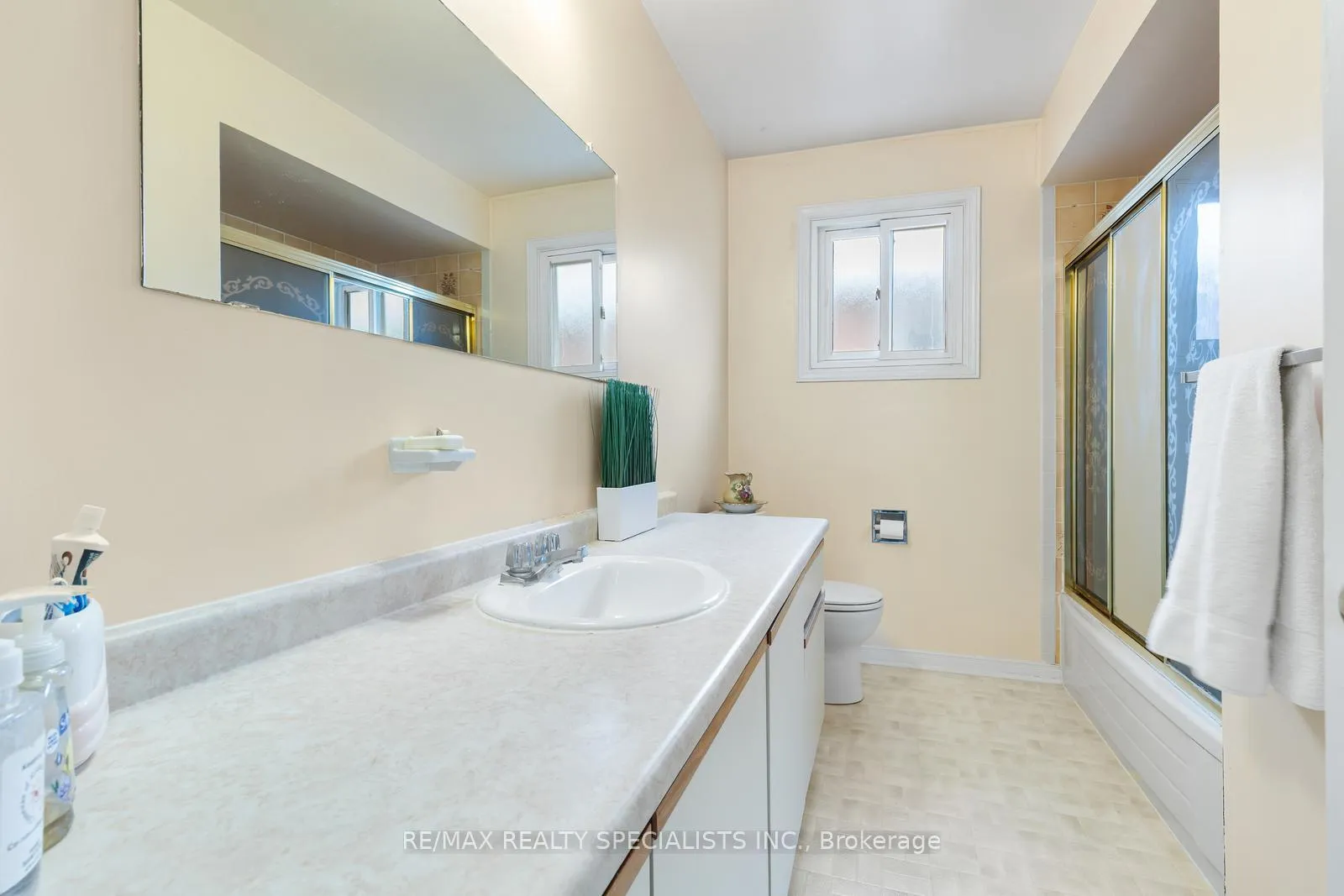 Photo 21 of 81 Bendamere Crescent, Markham, Raymerville — HOMEH