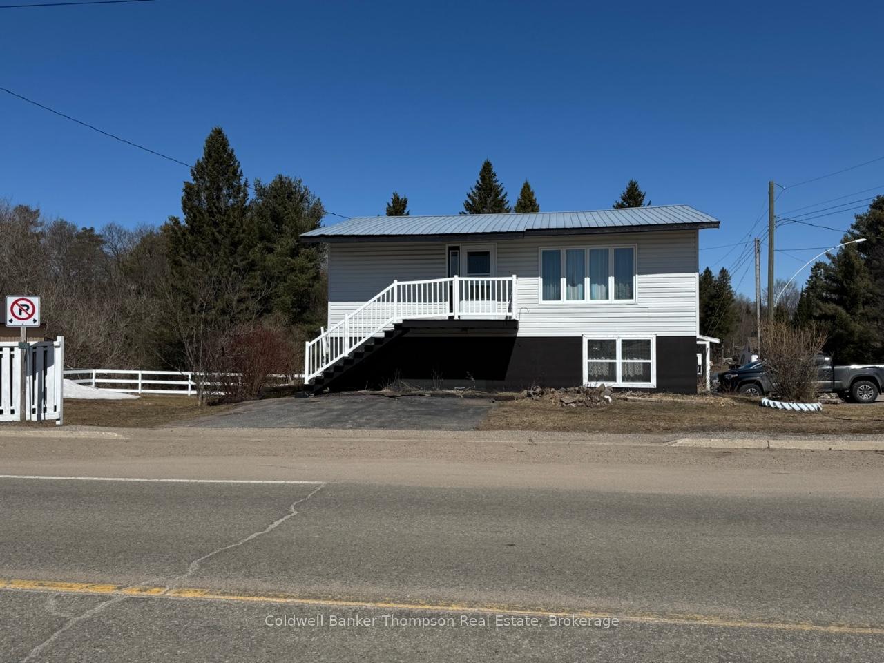 Front of 2508 Highway 518 W
