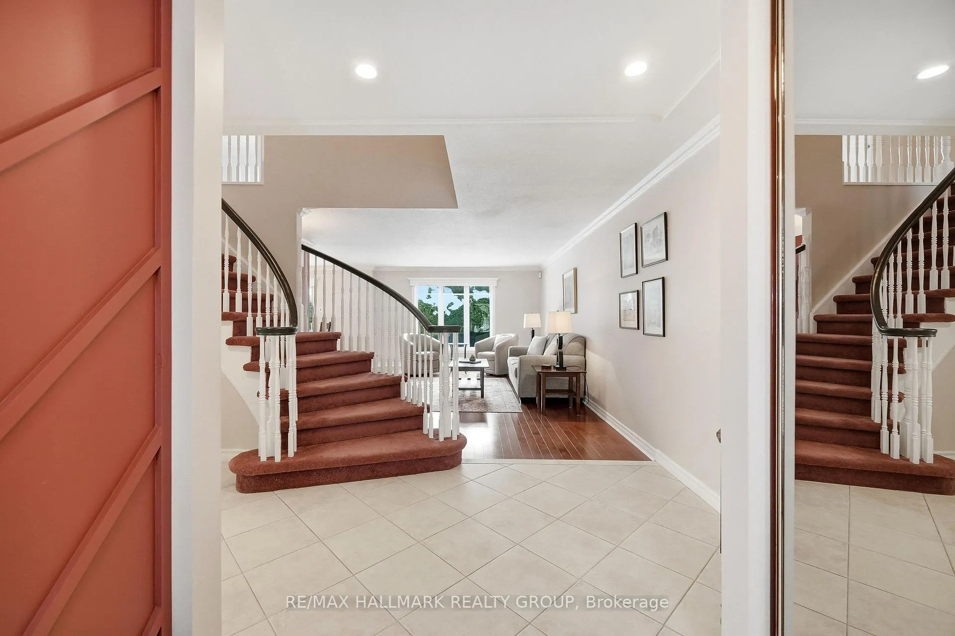 Photo 3 of 6066 Meadowhill Crescent, Ottawa, Chapel Hill — HOMEH