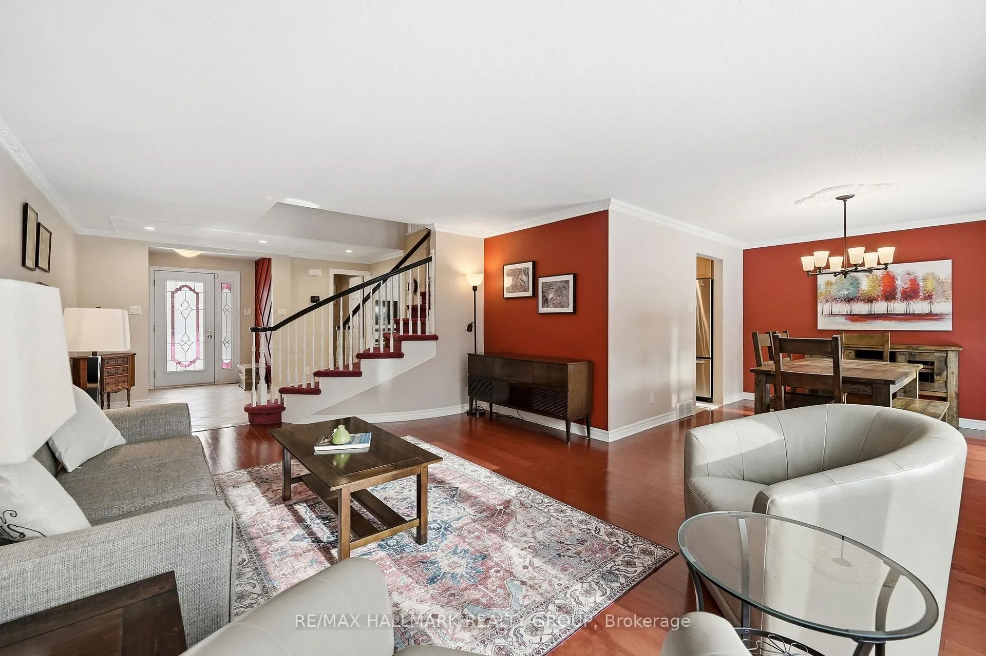 Photo 7 of 6066 Meadowhill Crescent, Ottawa, Chapel Hill — HOMEH