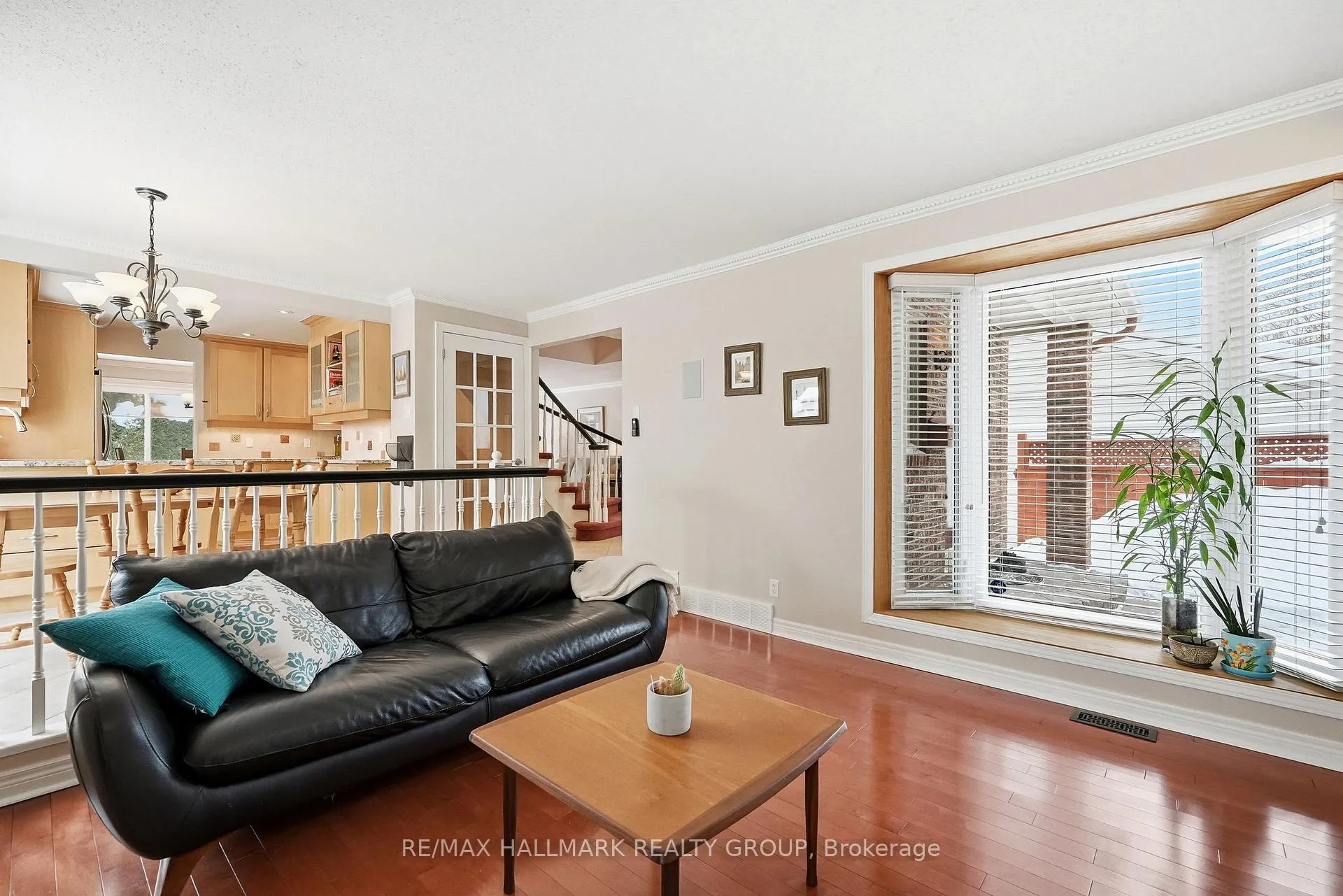Photo 18 of 6066 Meadowhill Crescent, Ottawa, Chapel Hill — HOMEH