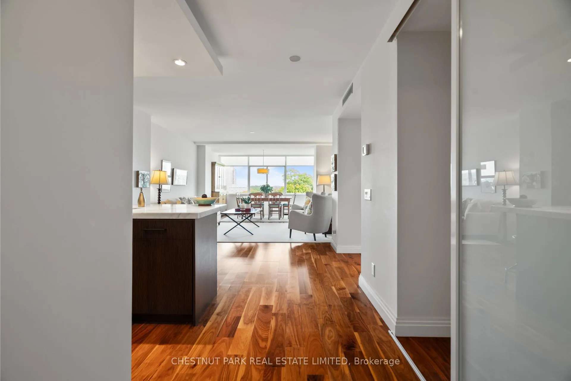 Photo 4 of Unit 720, 1 Benvenuto Place, Toronto, Casa Loma — HOMEH
