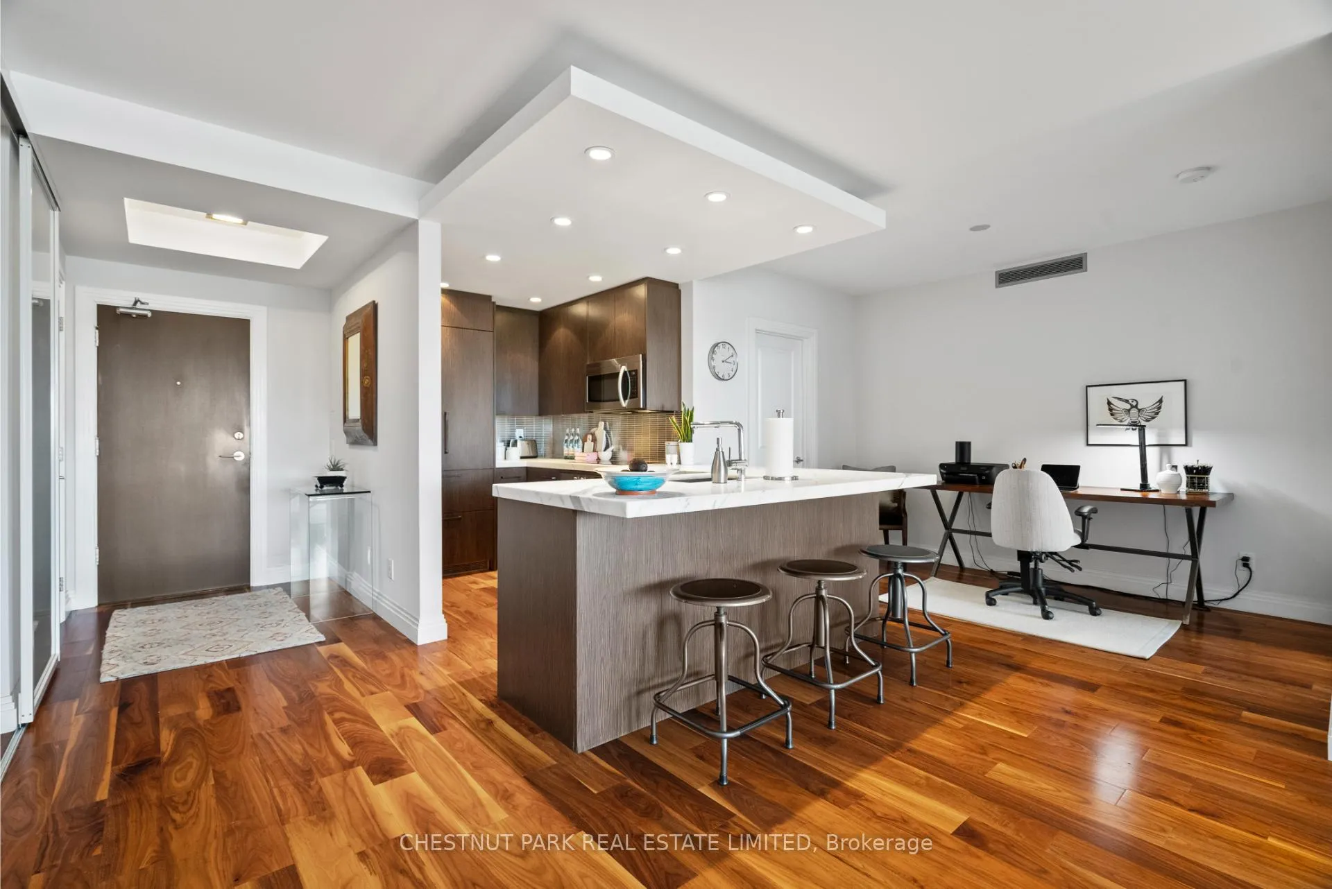 Photo 5 of Unit 720, 1 Benvenuto Place, Toronto, Casa Loma — HOMEH