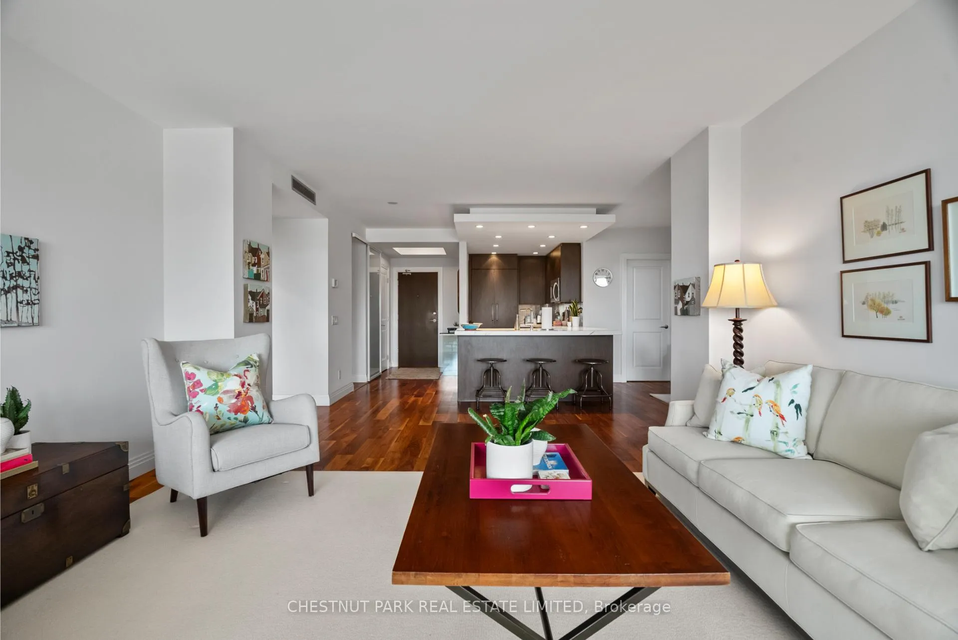 Photo 8 of Unit 720, 1 Benvenuto Place, Toronto, Casa Loma — HOMEH