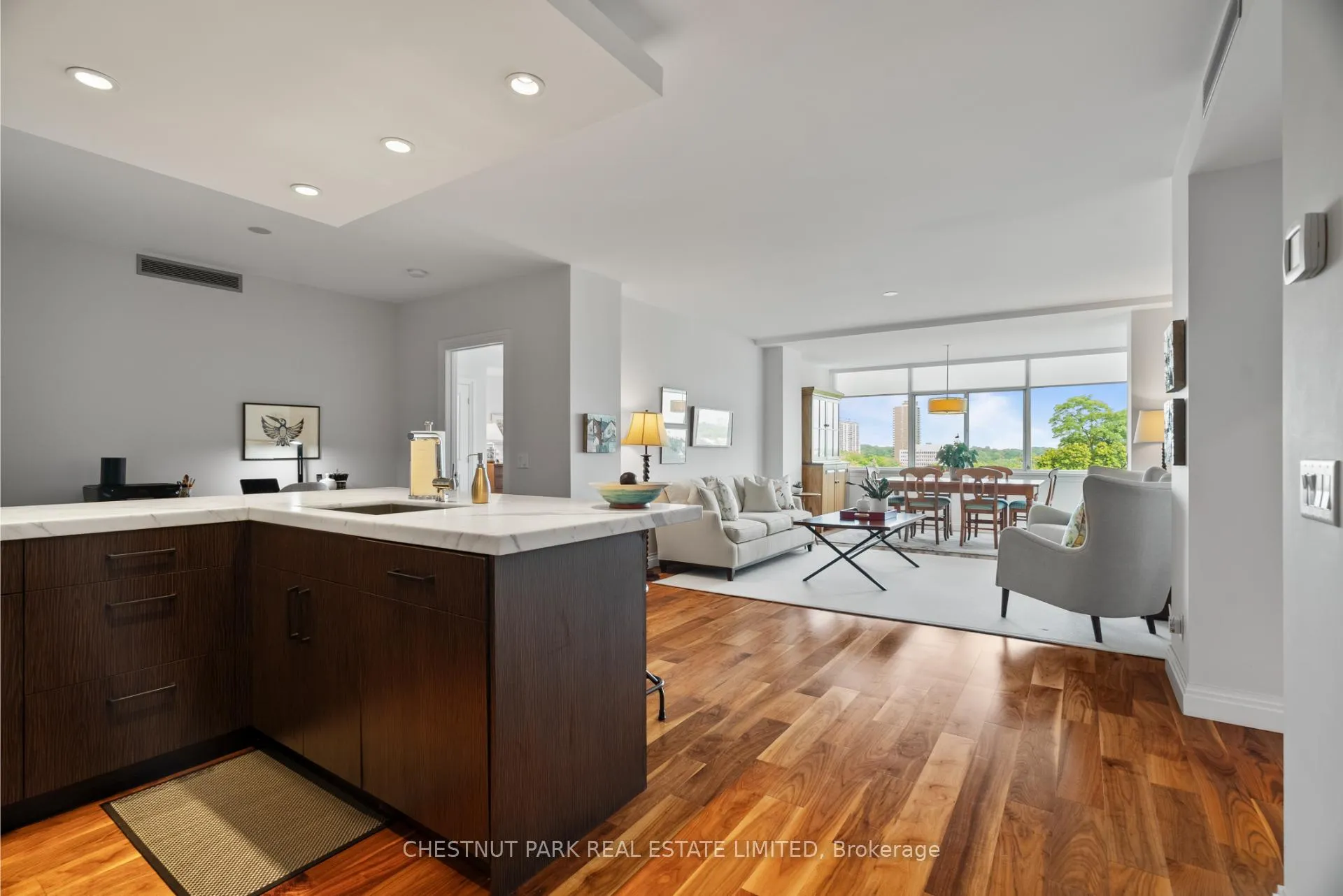 Photo 10 of Unit 720, 1 Benvenuto Place, Toronto, Casa Loma — HOMEH