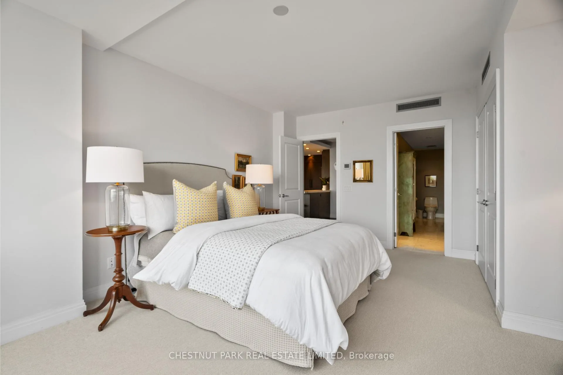 Photo 18 of Unit 720, 1 Benvenuto Place, Toronto, Casa Loma — HOMEH