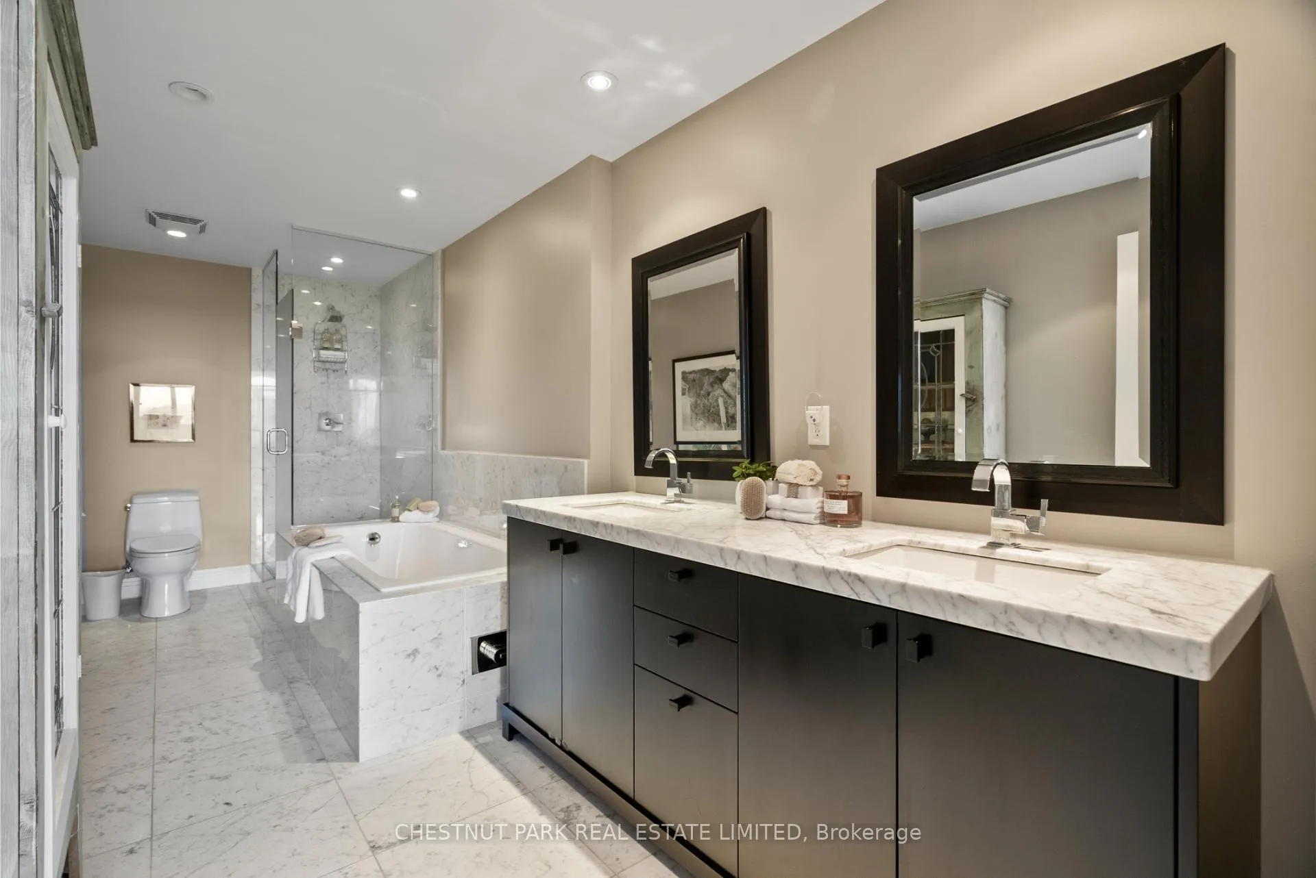 Photo 19 of Unit 720, 1 Benvenuto Place, Toronto, Casa Loma — HOMEH
