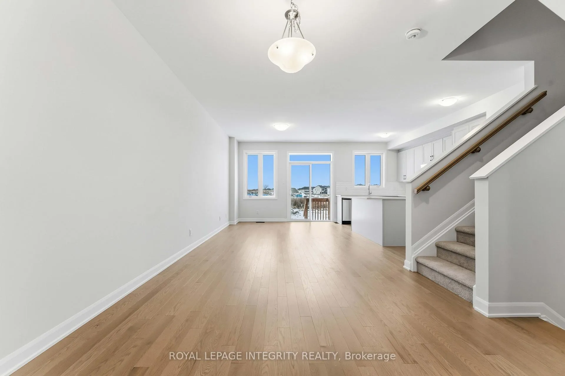 Photo 4 of 714 Fairline Row, Ottawa, Kanata - Emerald Meadows/Trailwest — HOMEH
