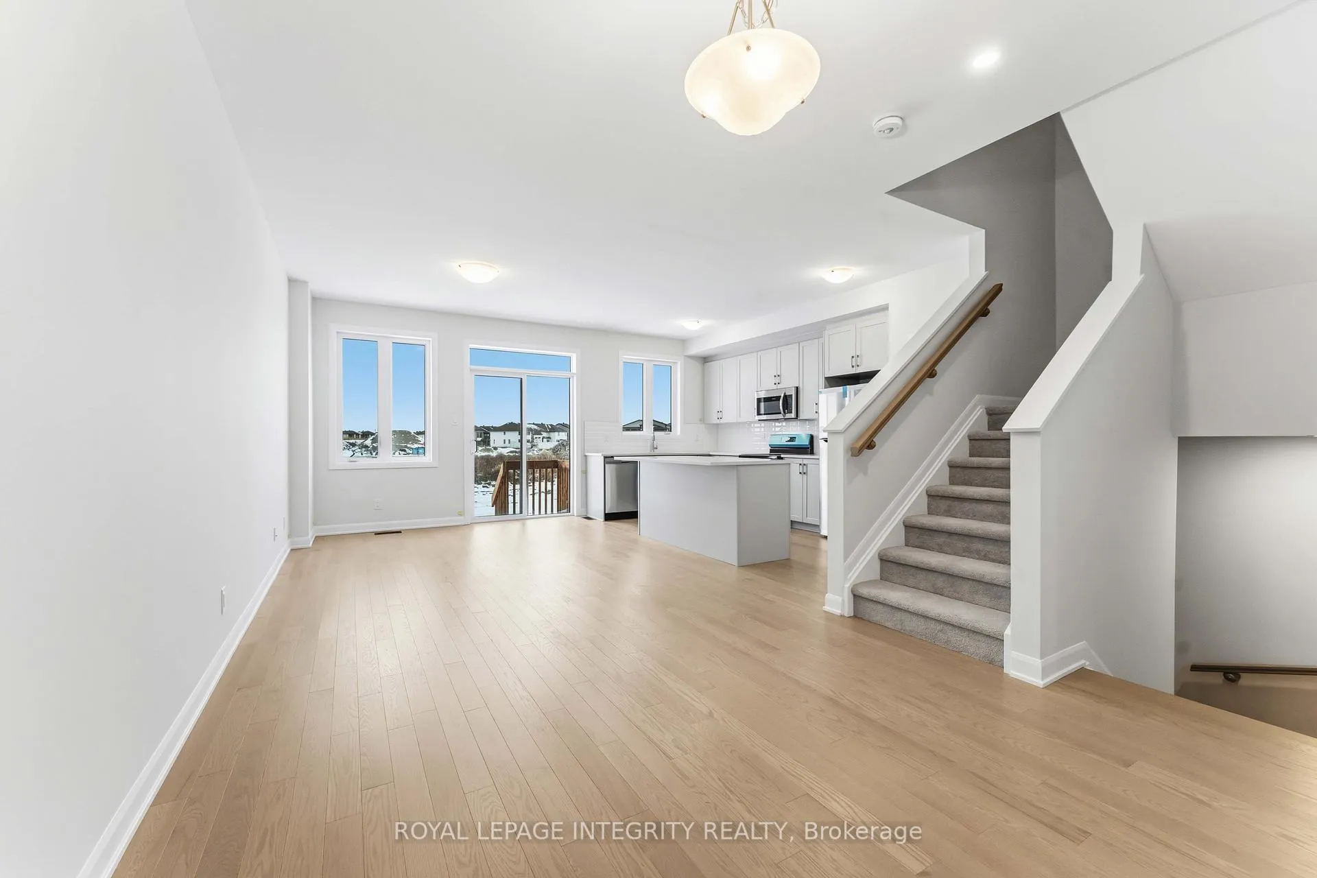 Photo 5 of 714 Fairline Row, Ottawa, Kanata - Emerald Meadows/Trailwest — HOMEH