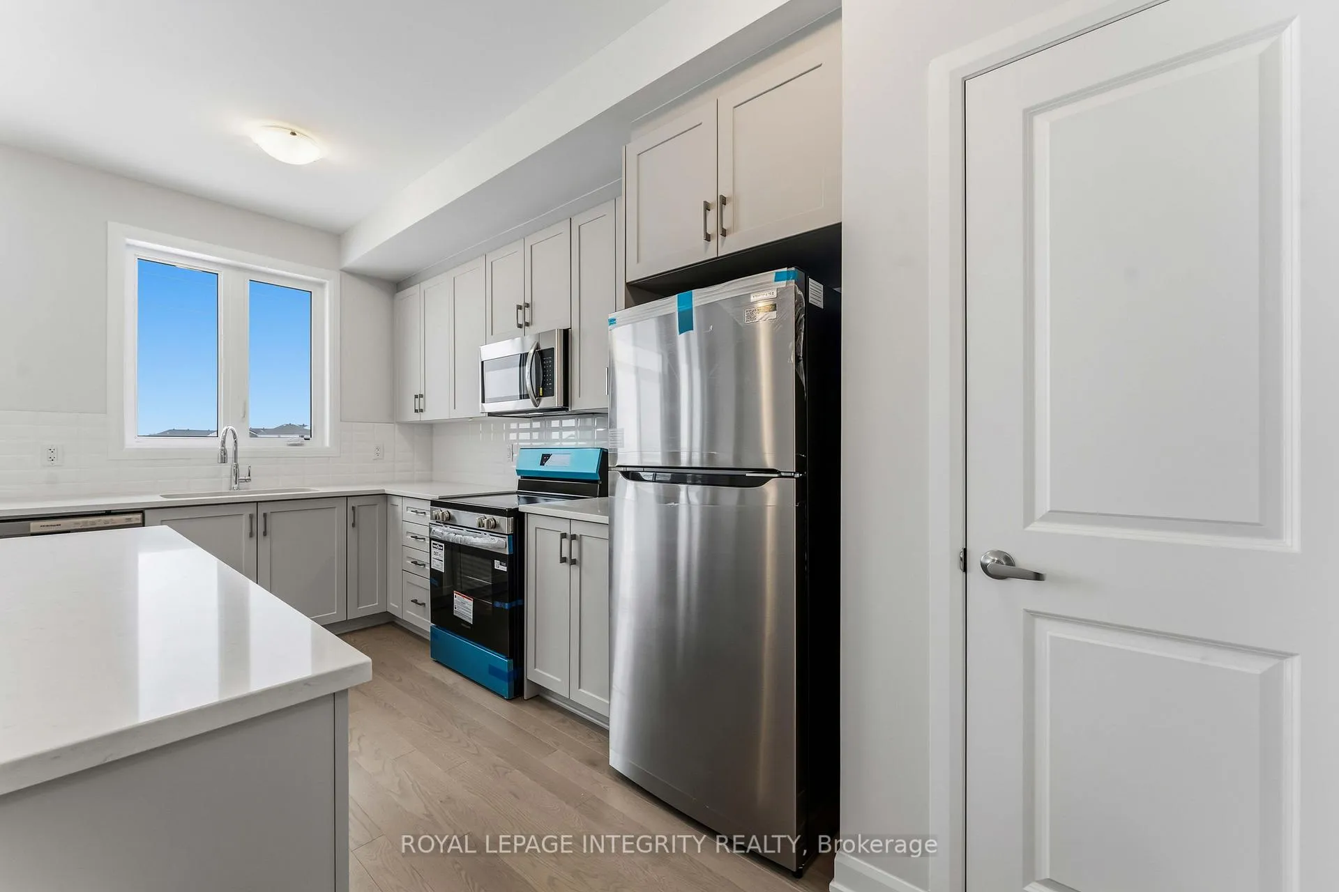 Photo 8 of 714 Fairline Row, Ottawa, Kanata - Emerald Meadows/Trailwest — HOMEH