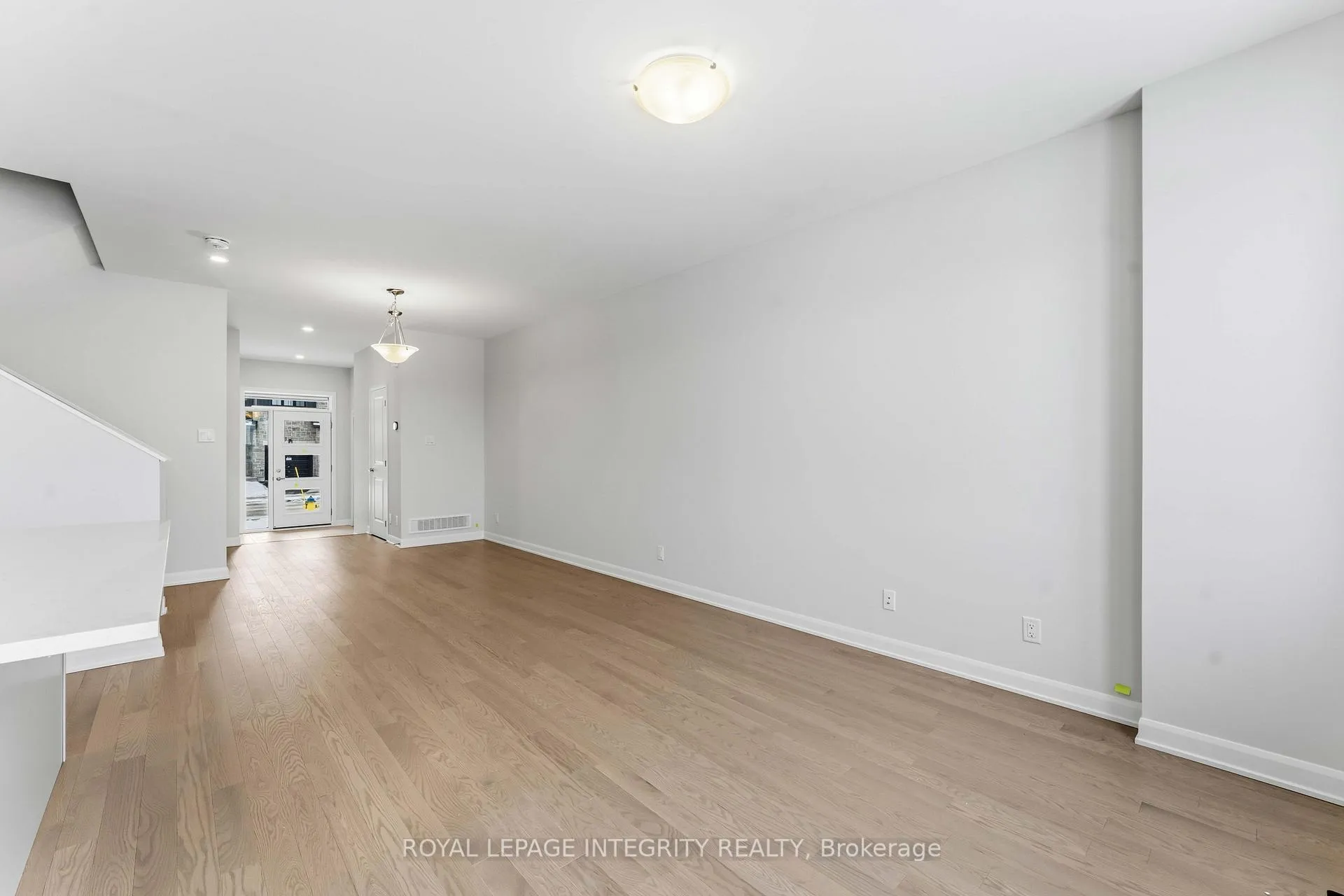 Photo 13 of 714 Fairline Row, Ottawa, Kanata - Emerald Meadows/Trailwest — HOMEH