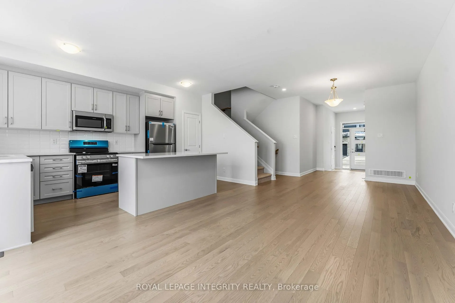 Photo 16 of 714 Fairline Row, Ottawa, Kanata - Emerald Meadows/Trailwest — HOMEH