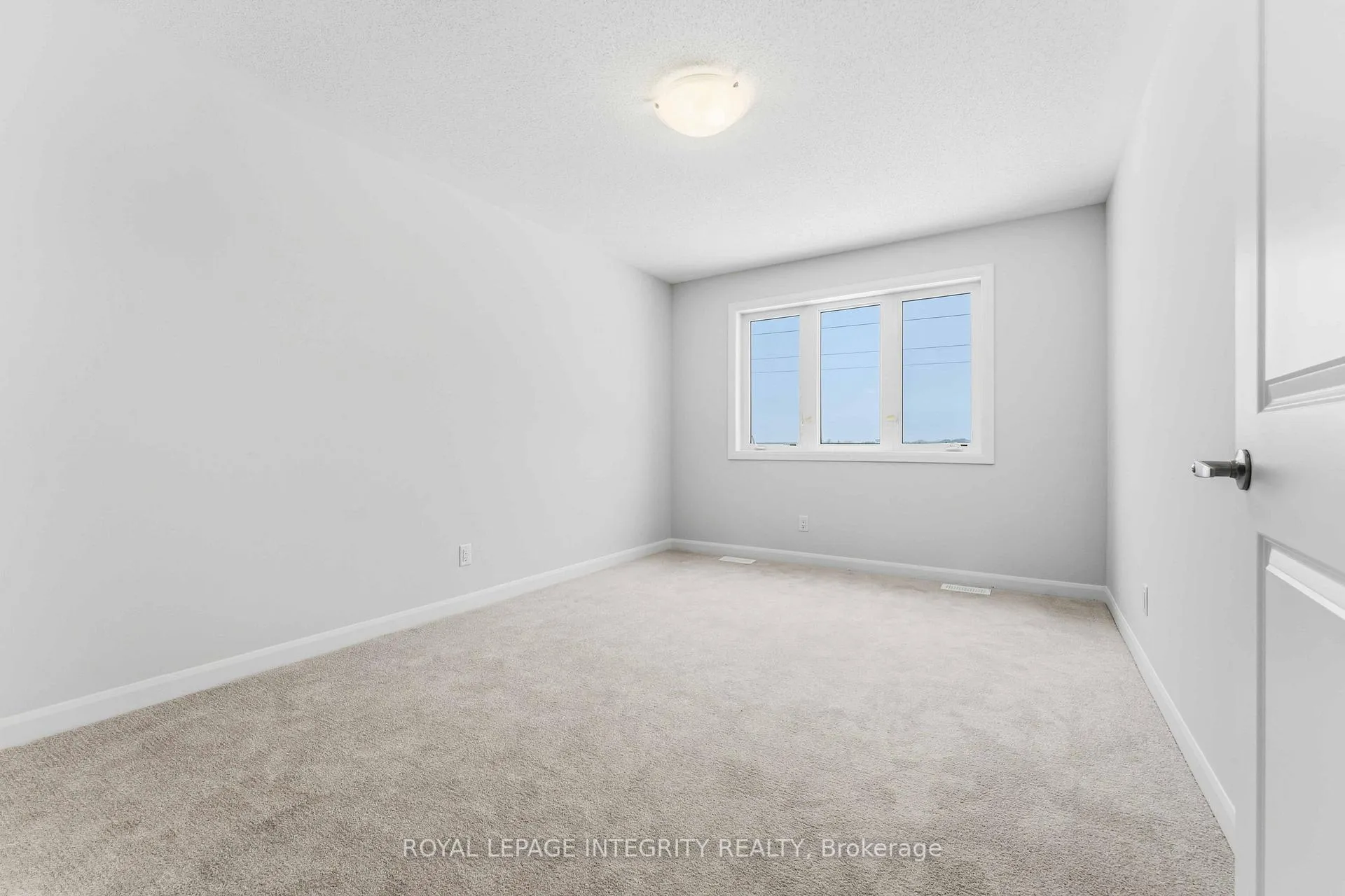 Photo 21 of 714 Fairline Row, Ottawa, Kanata - Emerald Meadows/Trailwest — HOMEH
