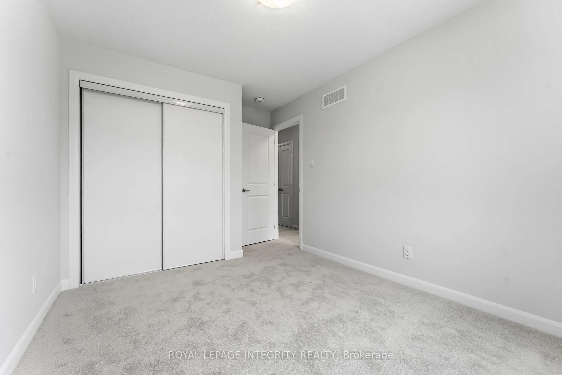 Photo 35 of 714 Fairline Row, Ottawa, Kanata - Emerald Meadows/Trailwest — HOMEH