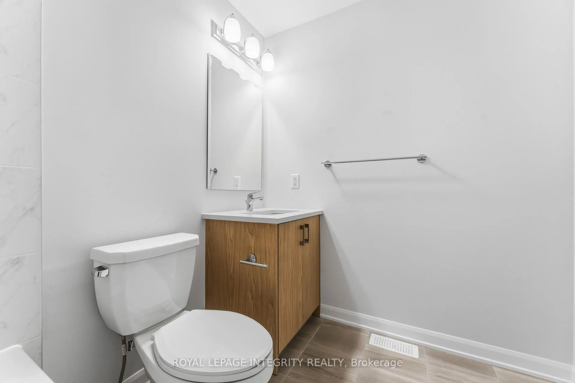 Photo 39 of 714 Fairline Row, Ottawa, Kanata - Emerald Meadows/Trailwest — HOMEH
