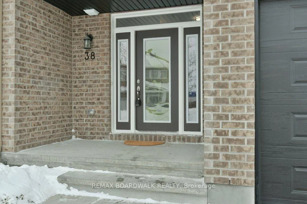 Photo 2 of 38 Peever Place, Carleton Place — HOMEH