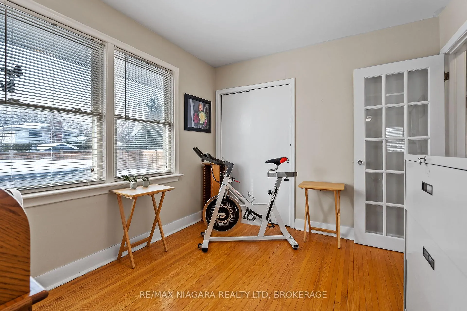 Photo 16 of 44 Albany Drive, St. Catharines, Lakeport — HOMEH