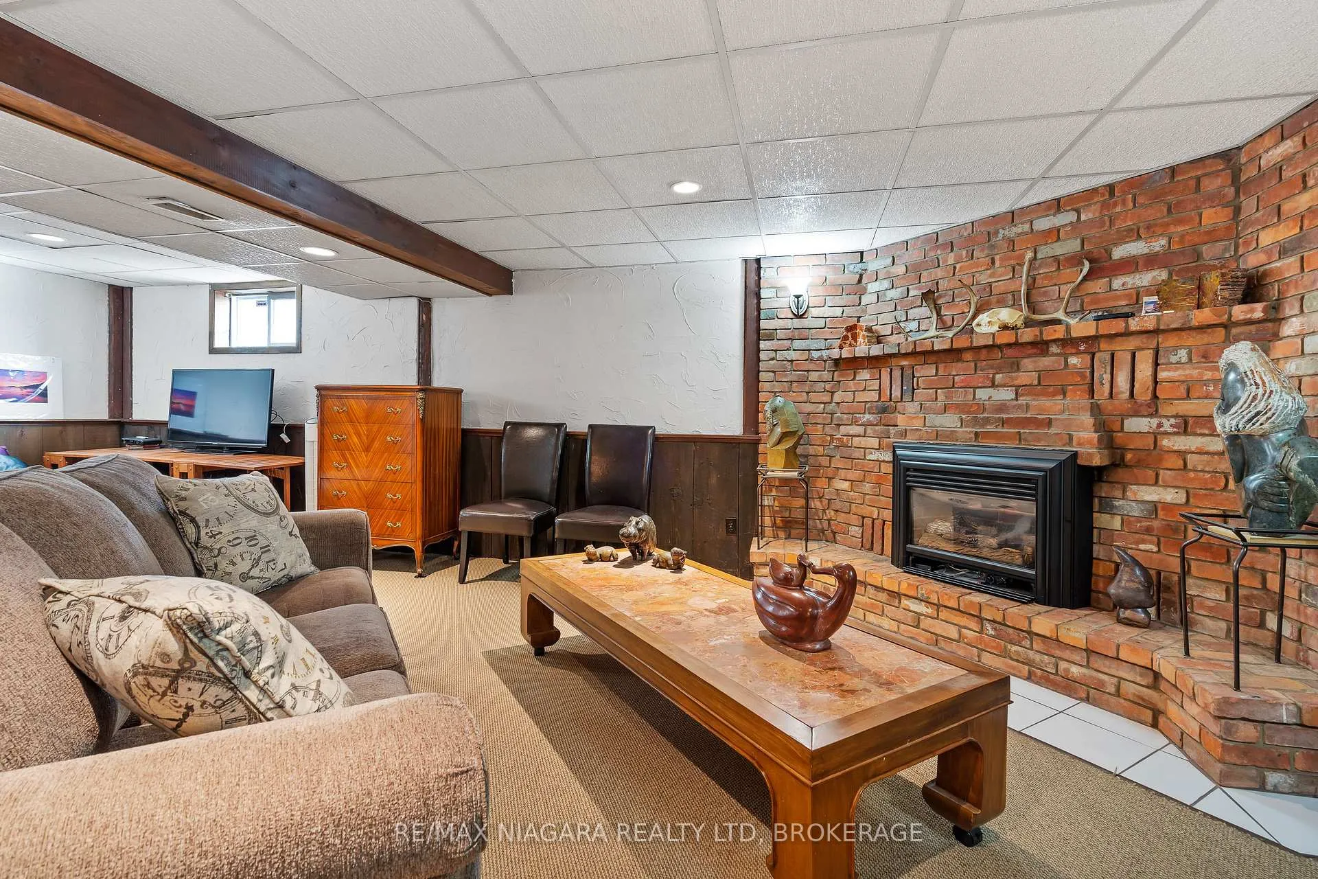 Photo 22 of 44 Albany Drive, St. Catharines, Lakeport — HOMEH