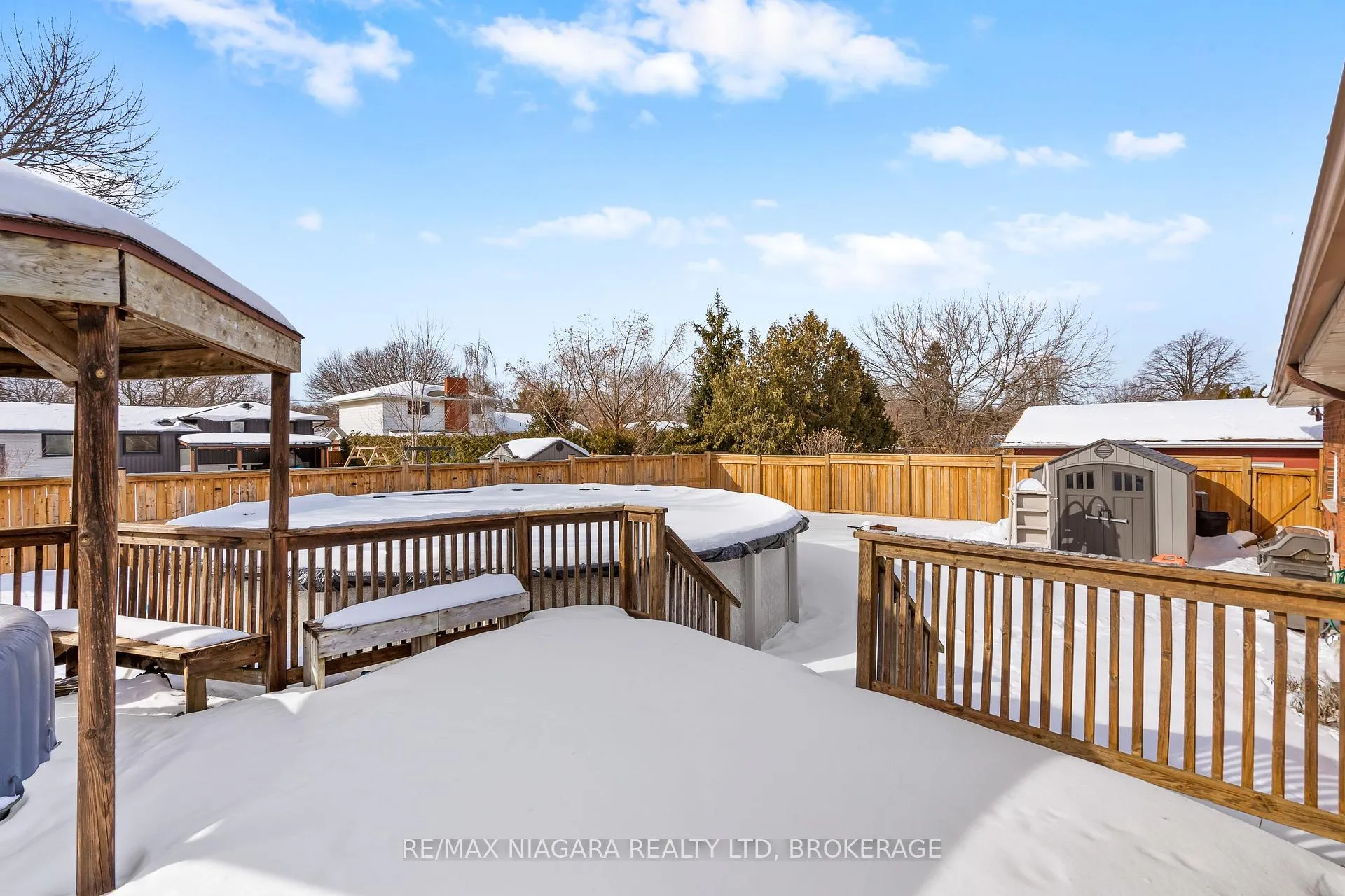 Photo 29 of 44 Albany Drive, St. Catharines, Lakeport — HOMEH