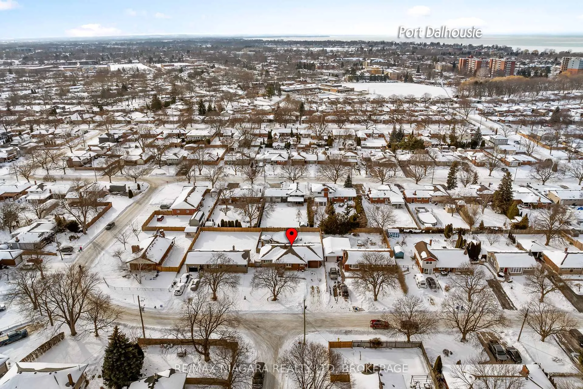 Photo 36 of 44 Albany Drive, St. Catharines, Lakeport — HOMEH